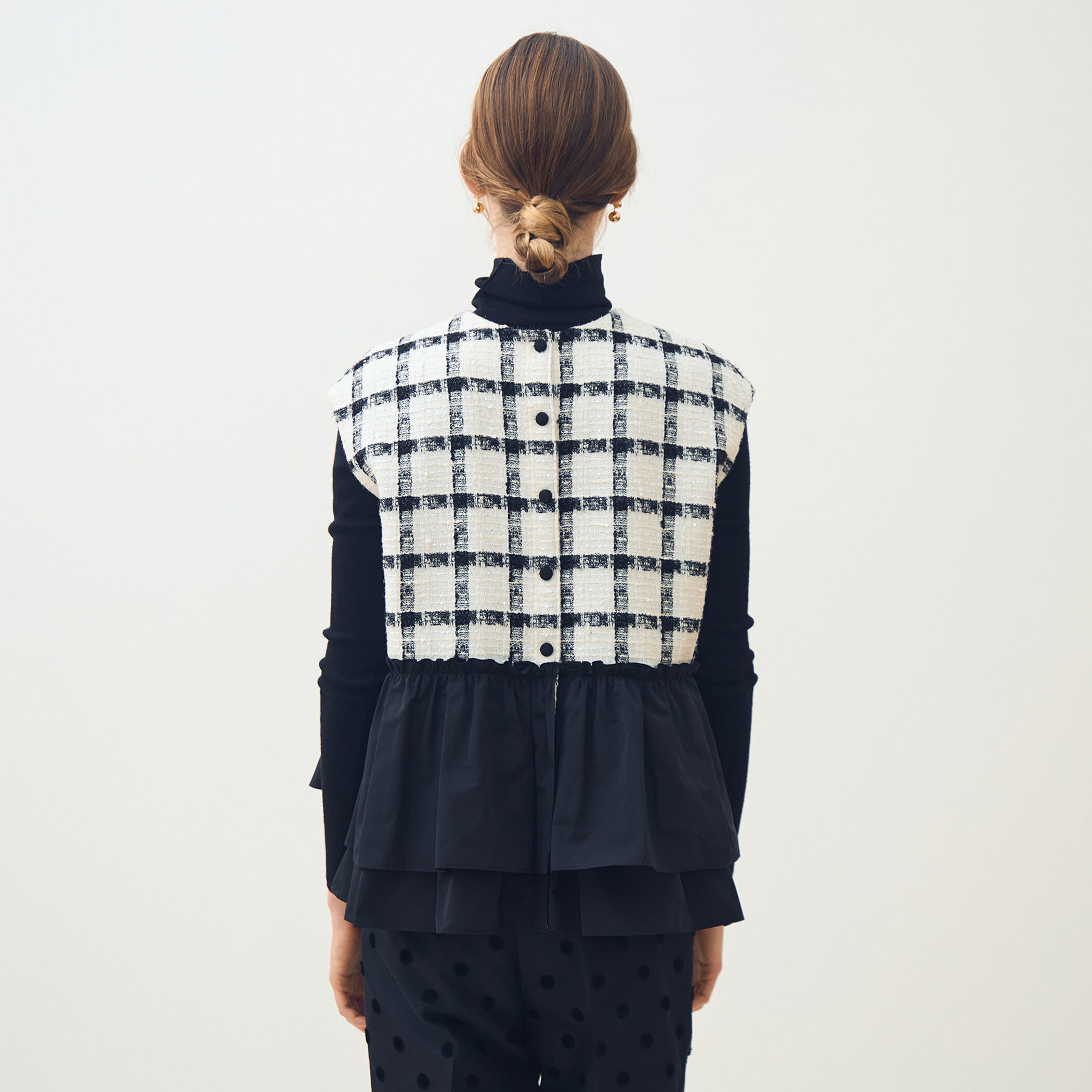 タッタースパンコール ティアードフリルトップス｜トゥモローランド