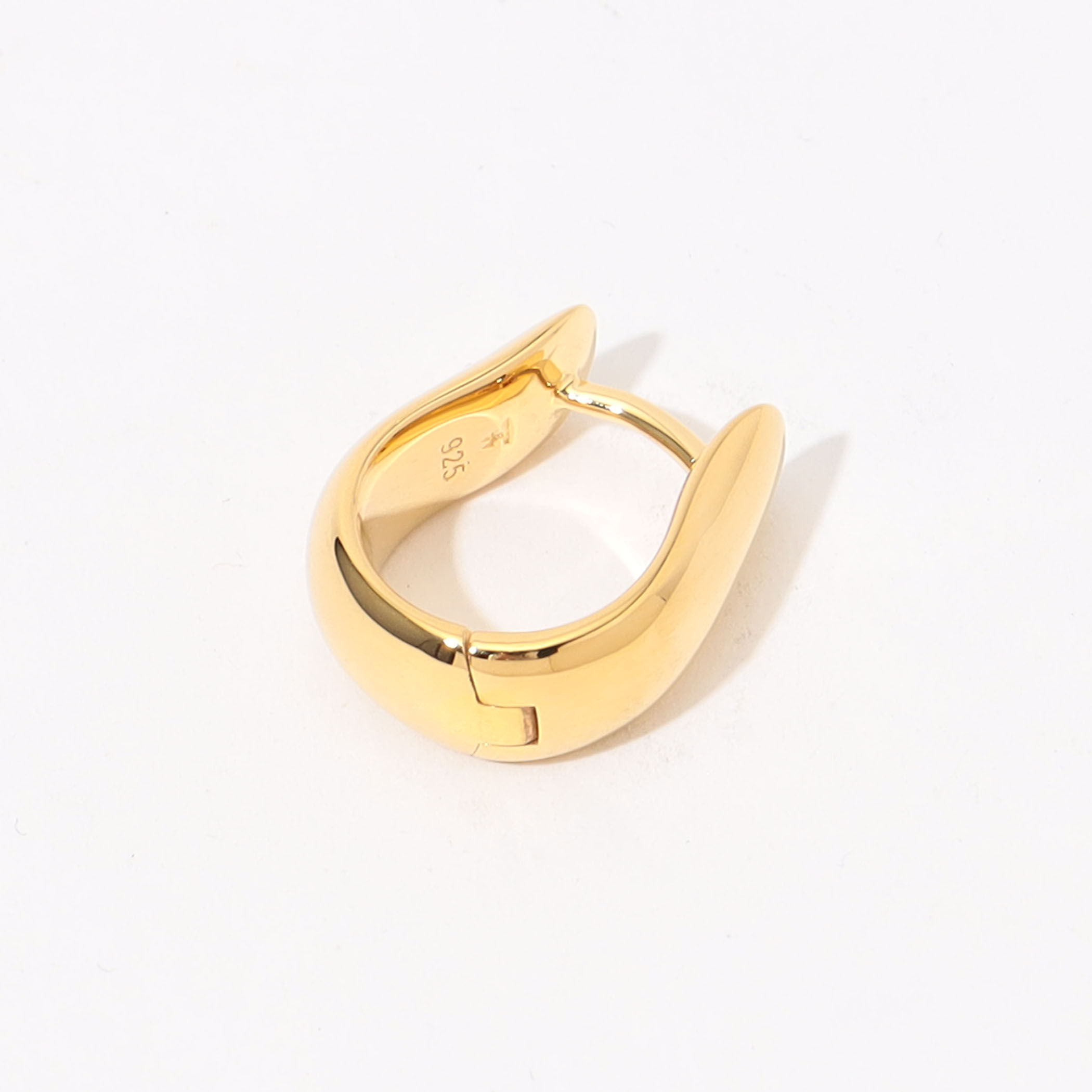 TOM WOOD Oyster Hoops S Gold｜トゥモローランド 公式通販