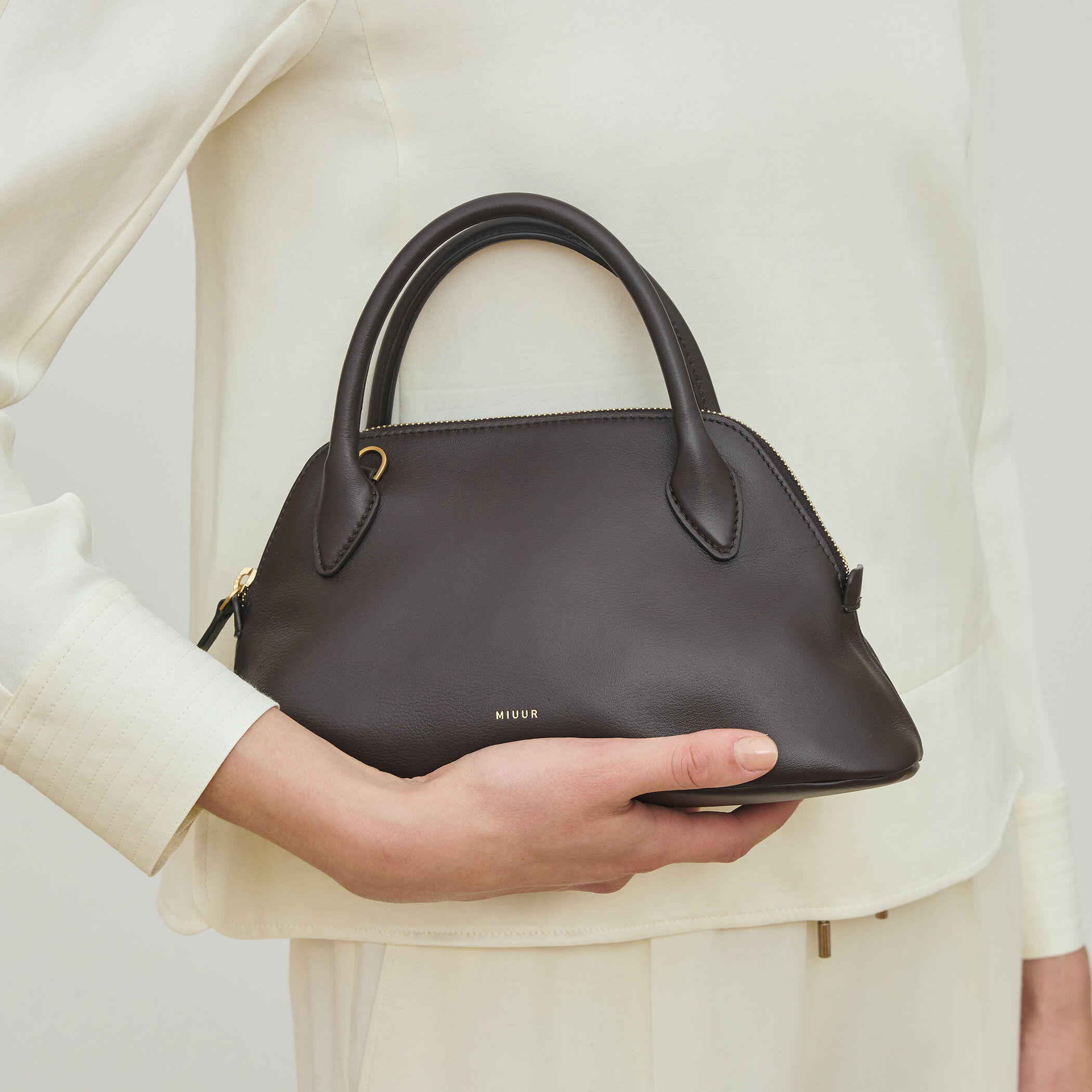 MIUUR KUMA ハンドバッグ｜トゥモローランド 公式通販