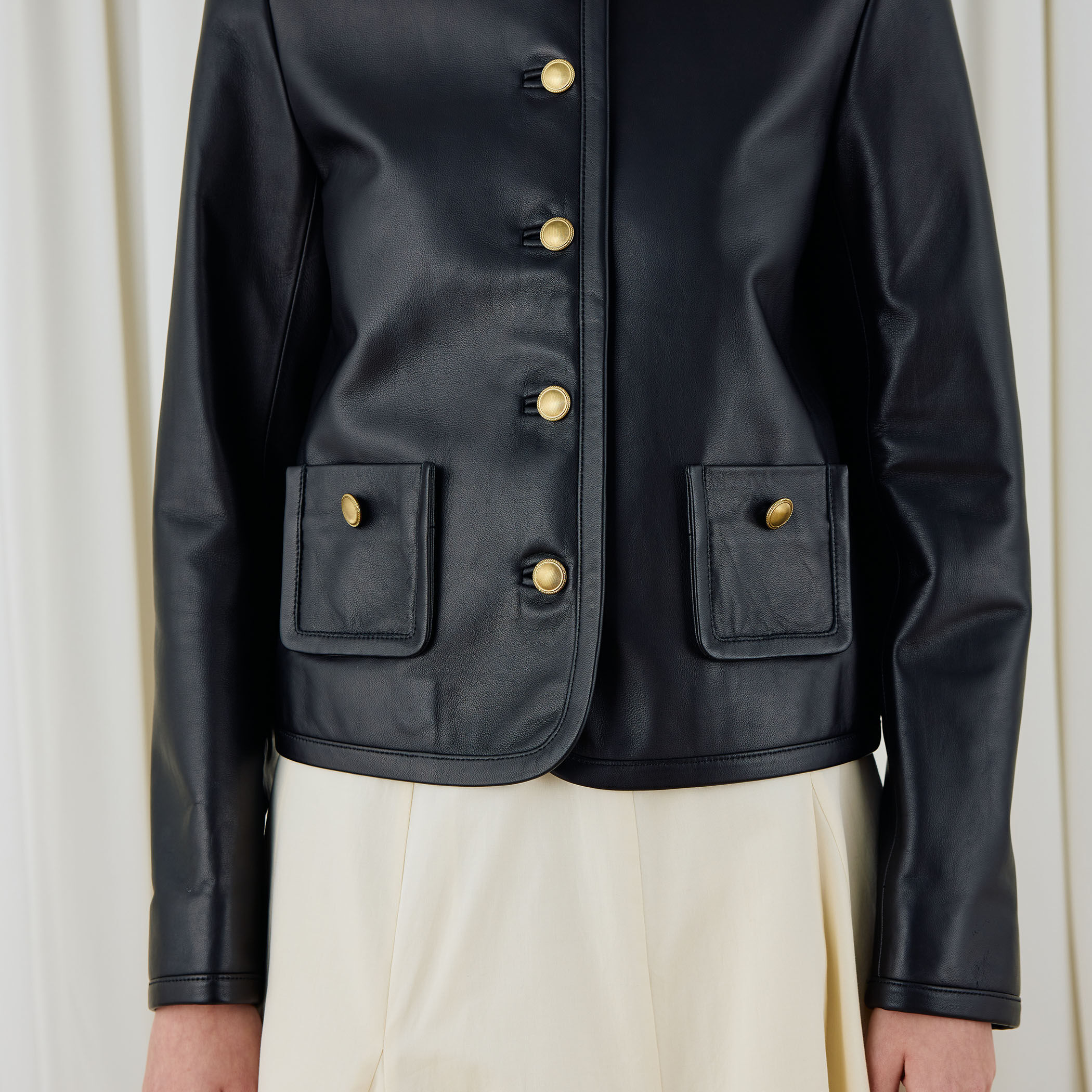 ラムレザー クルーネックジャケット｜トゥモローランド 公式通販