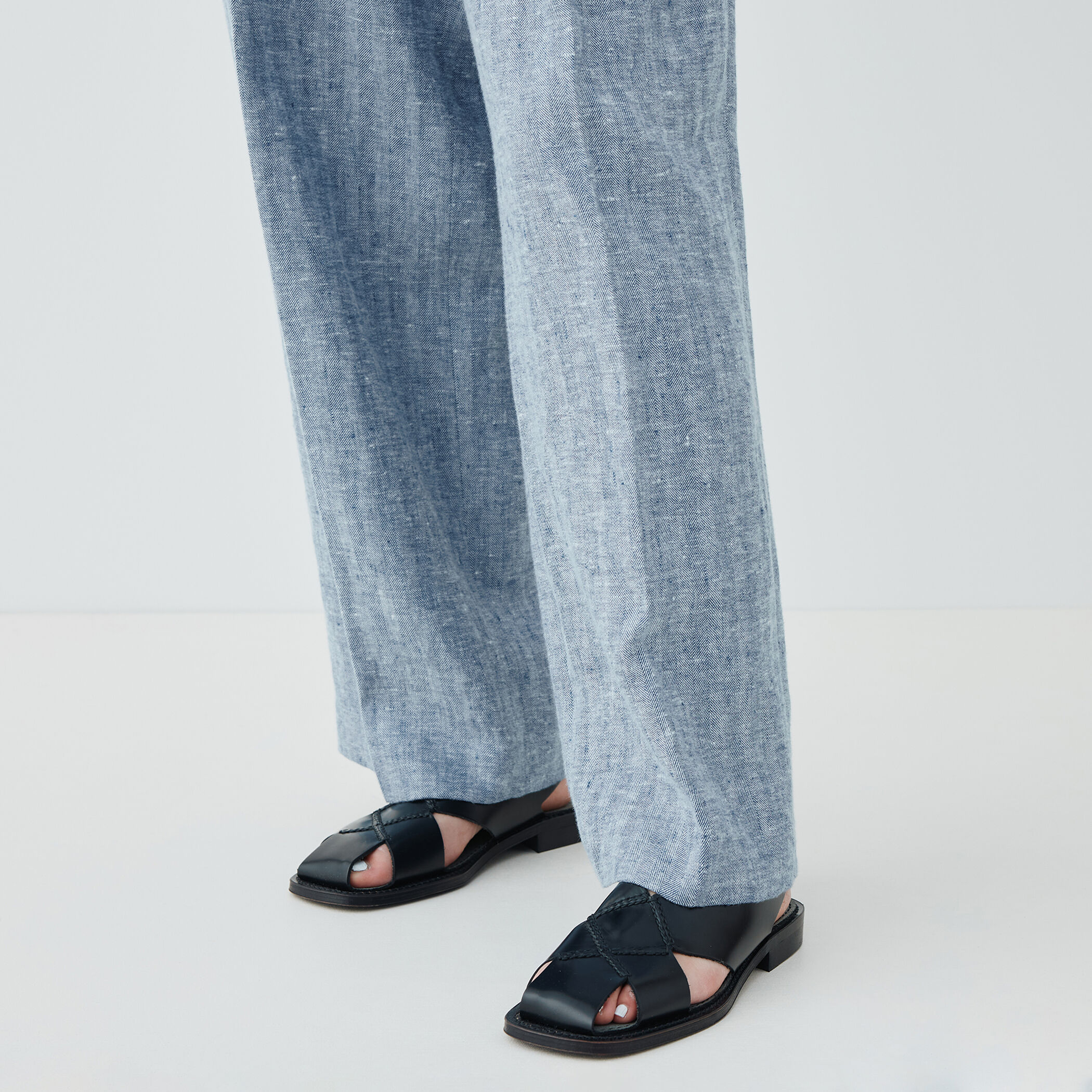 ブラッシュドリネン ツータックパンツ｜トゥモローランド 公式通販