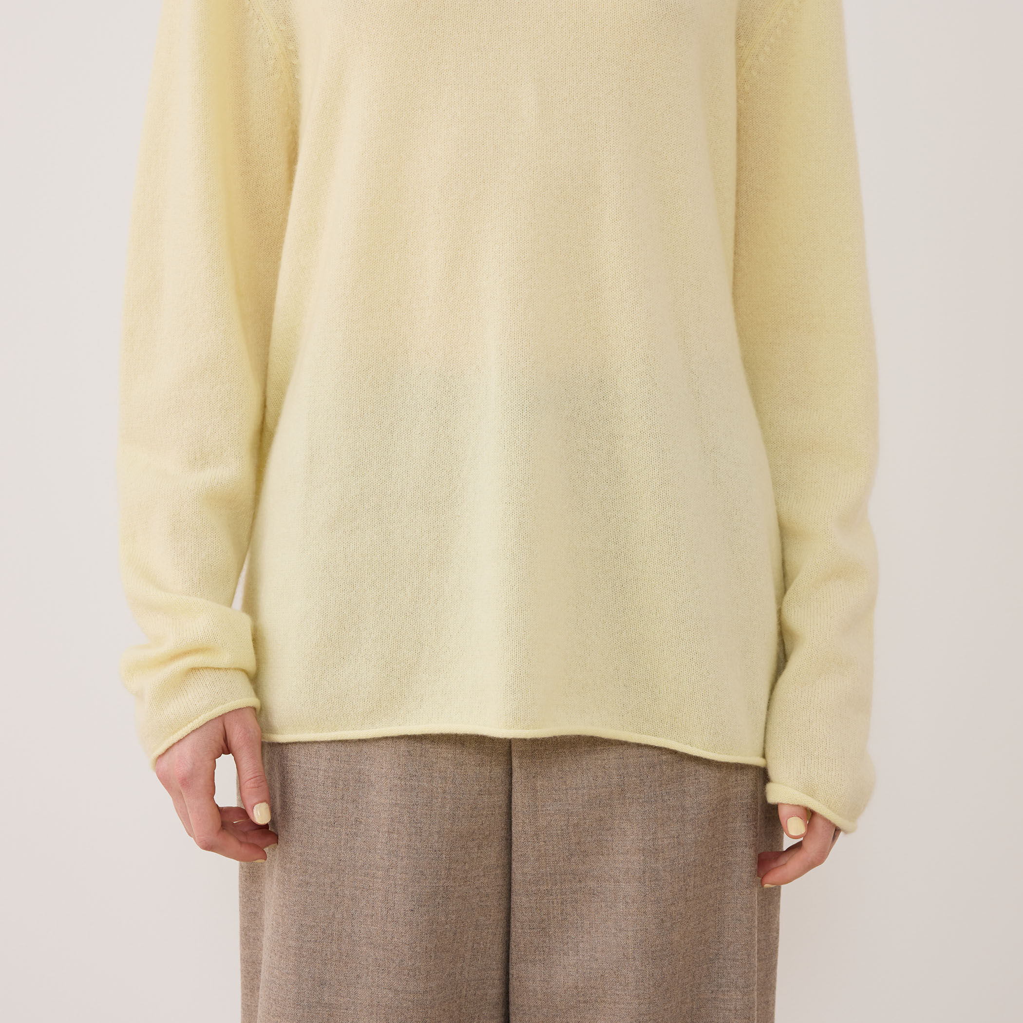 スコットランドカシミヤ Vネックプルオーバー｜トゥモローランド 公式通販