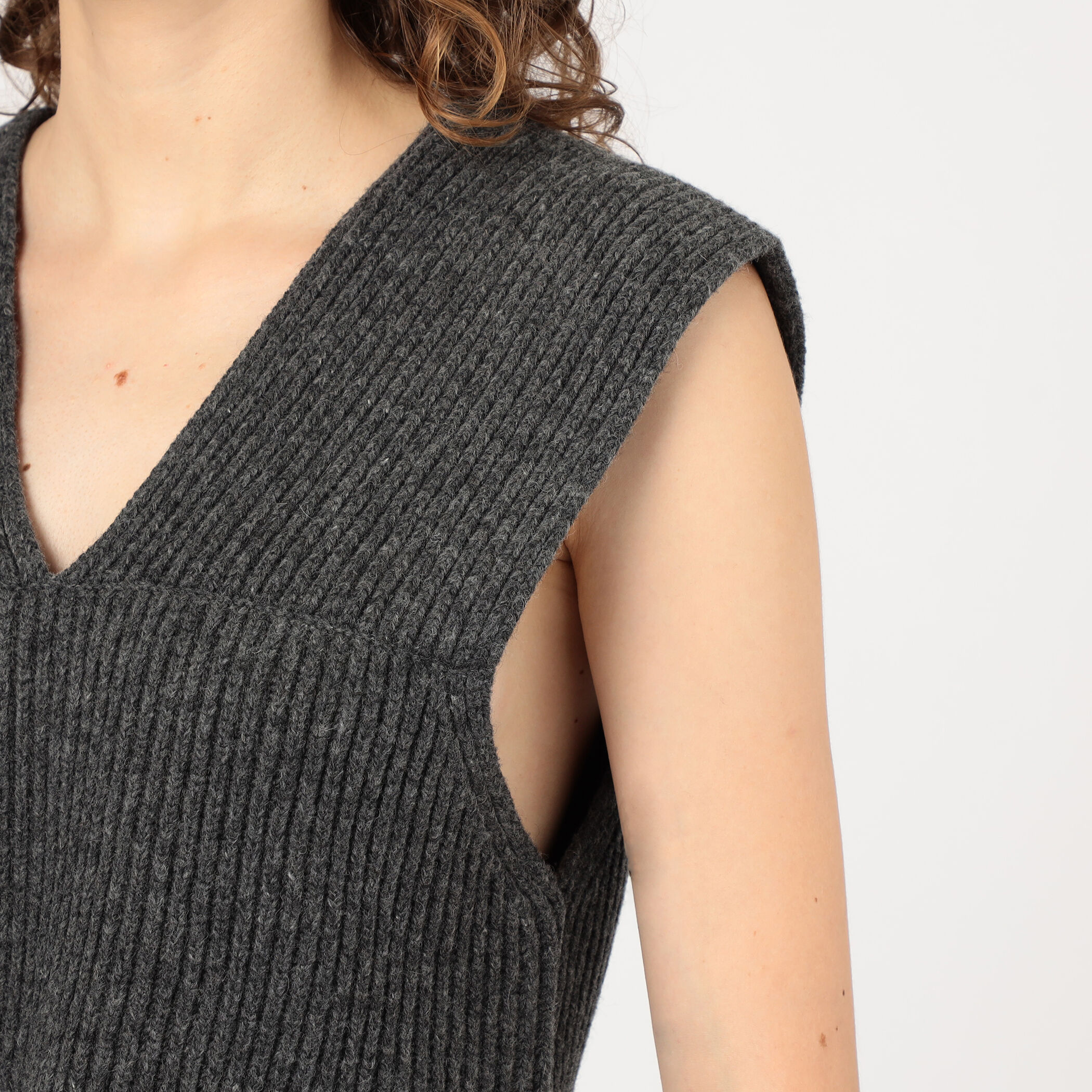 HYKE RIBBED CROPPED VEST｜トゥモローランド 公式通販