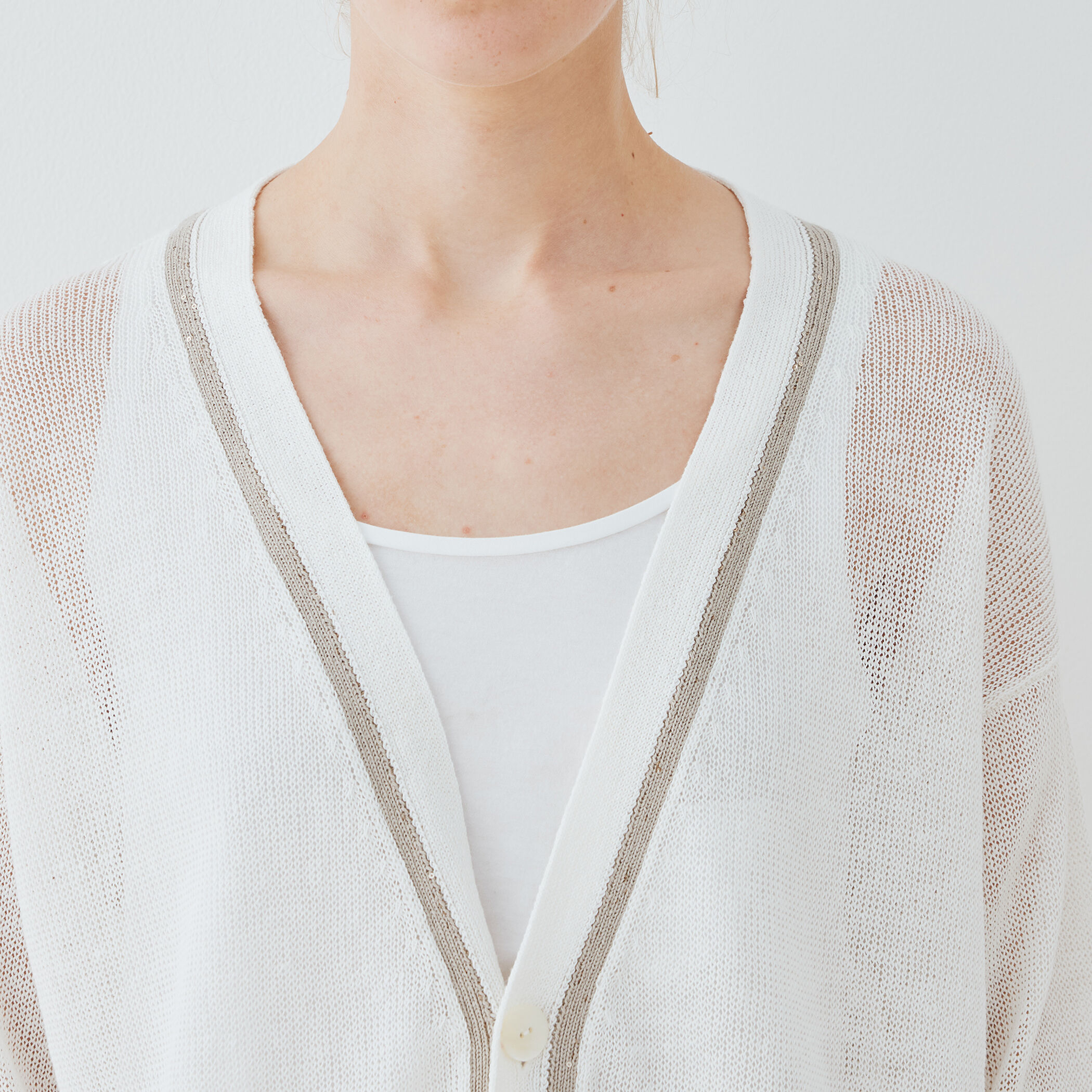 □リネンコードパイエット Vネックカーディガン｜トゥモローランド