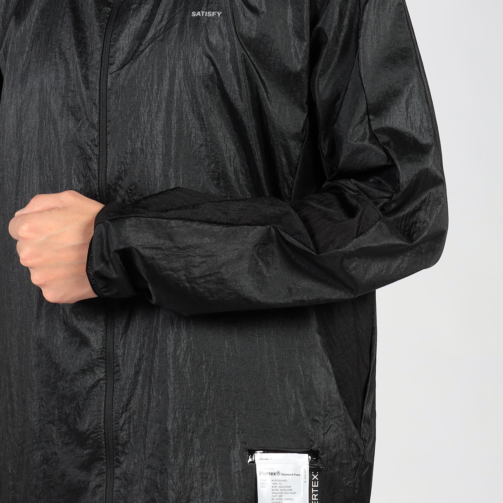 SATISFY Pertex Diamond Windbreaker｜トゥモローランド 公式サイト