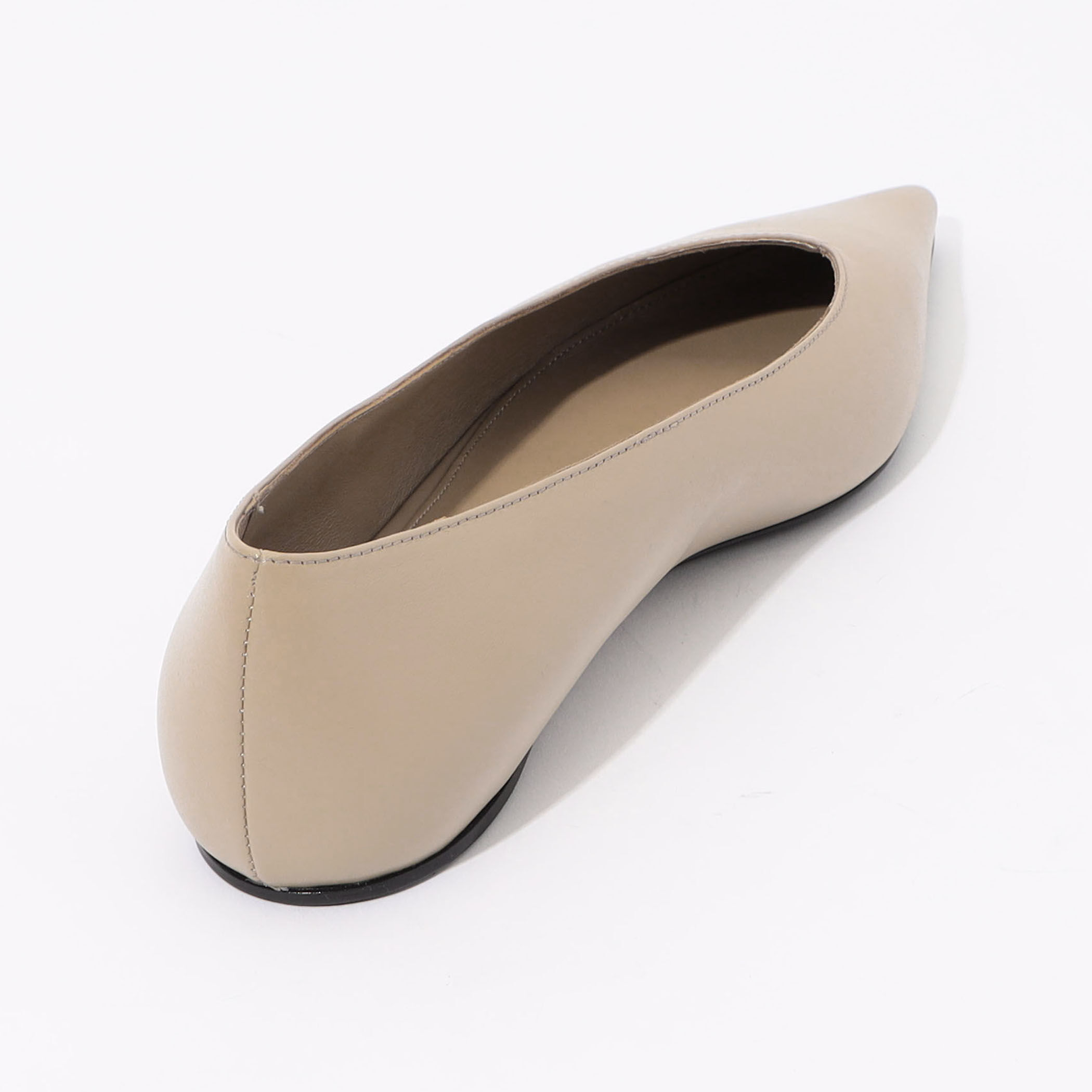 【Toteme】The Asymmetric バレリーナシューズ 送料関税込 TOTEME ASYMMETRIC バレエシューズ｜トゥモローランド 公式通販