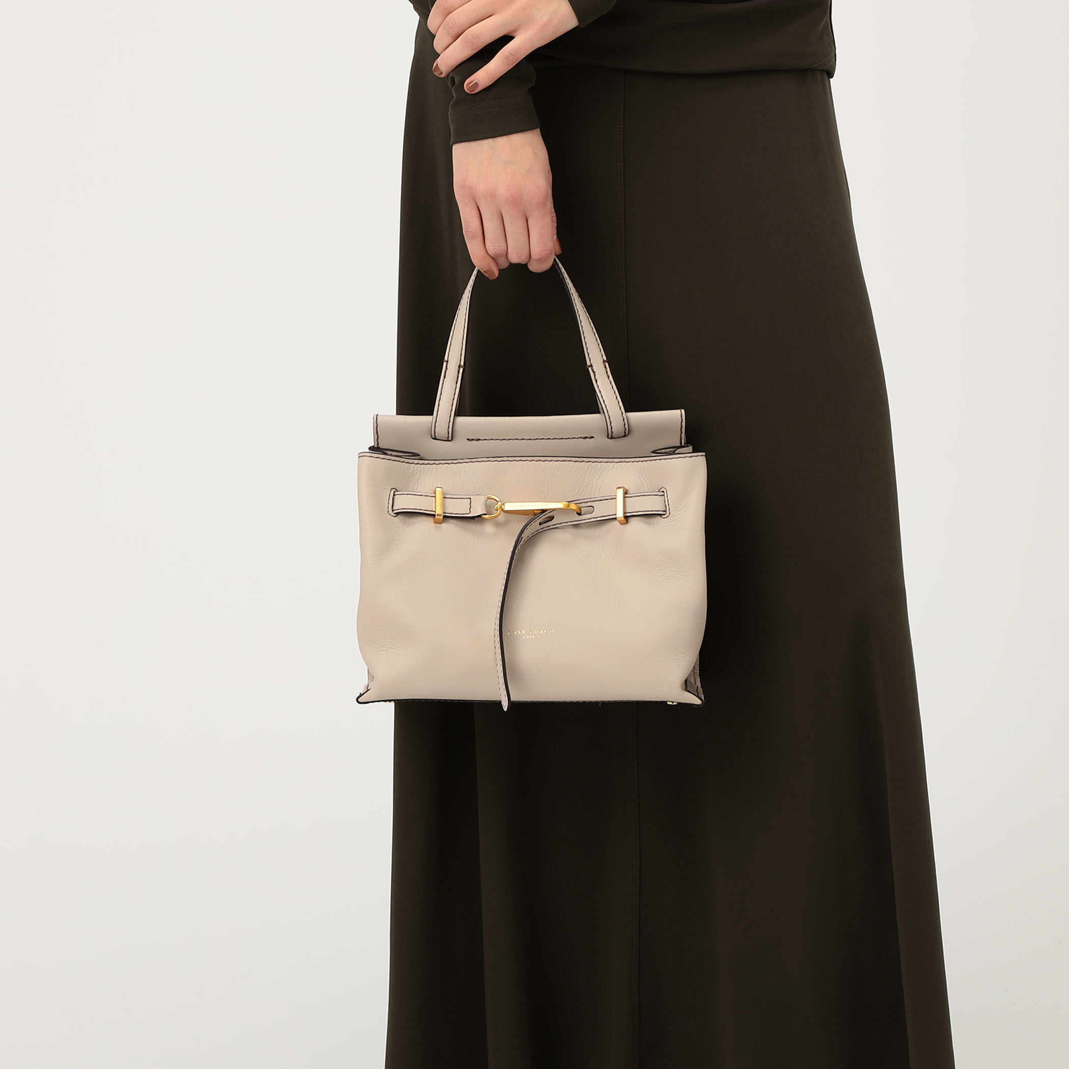 GIANNI CHIARINI TILDA バッグ｜トゥモローランド 公式通販