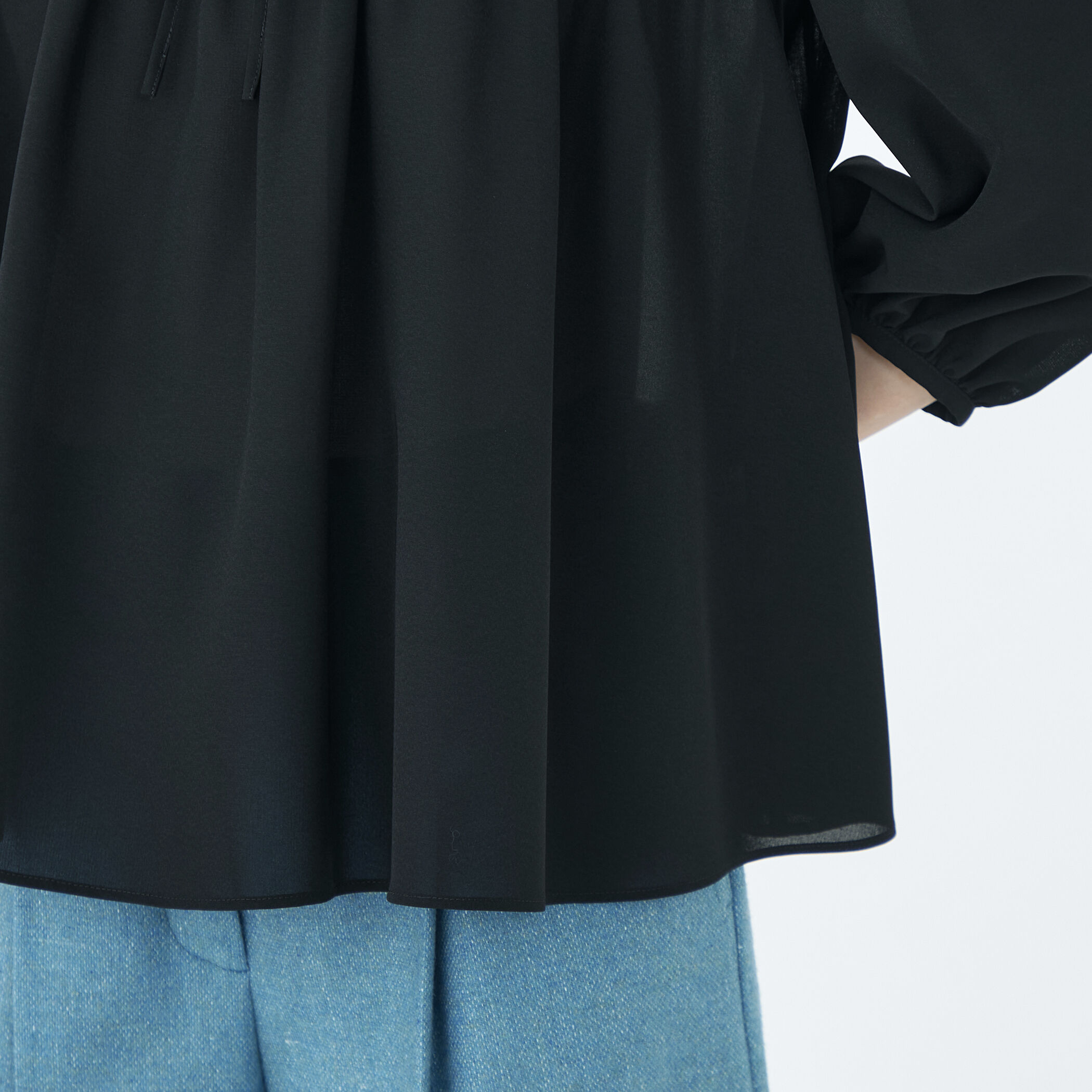 シアートロピカル ボリュームギャザーブラウス｜トゥモローランド 公式通販