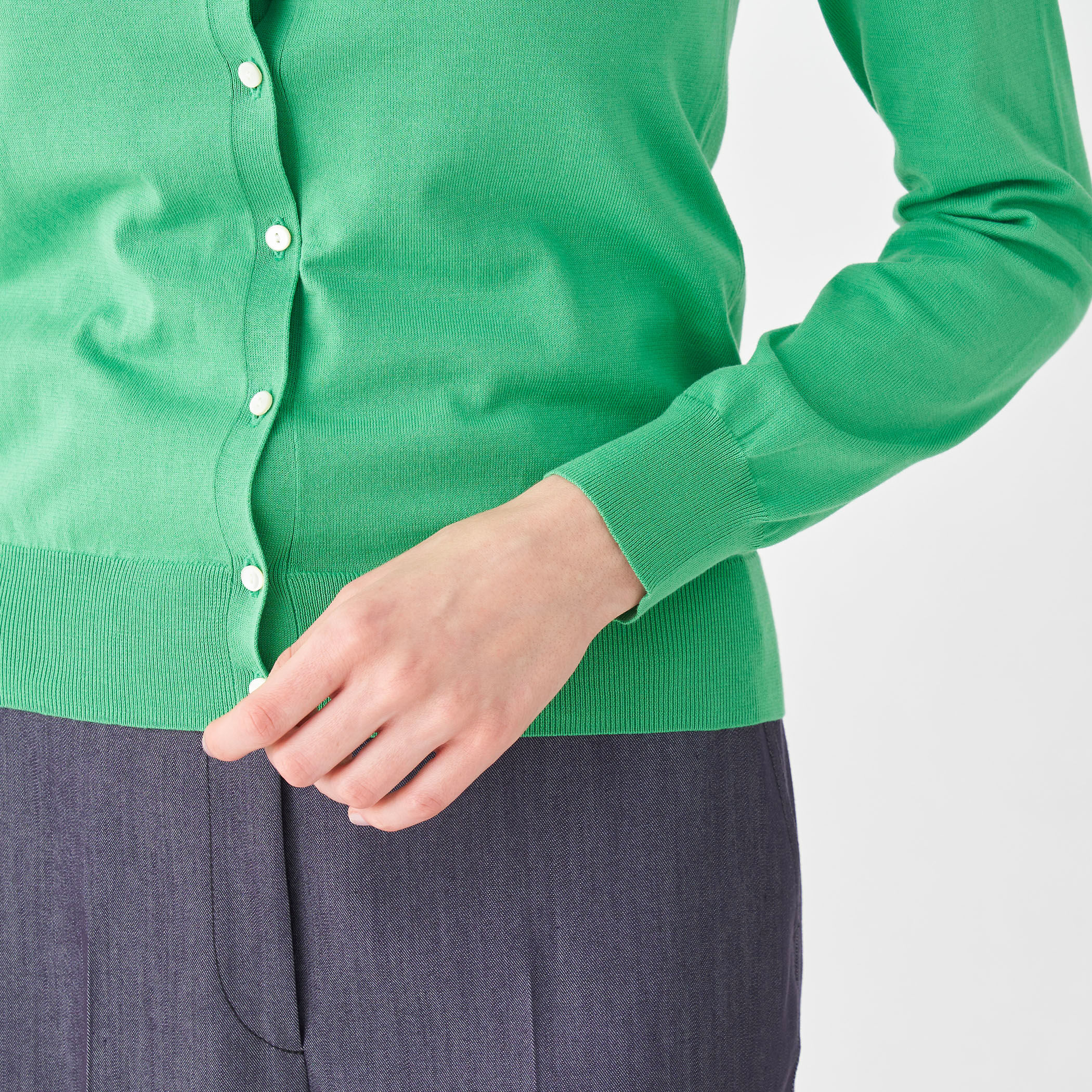 ハイゲージコットン クルーネックカーディガン｜トゥモローランド 公式通販