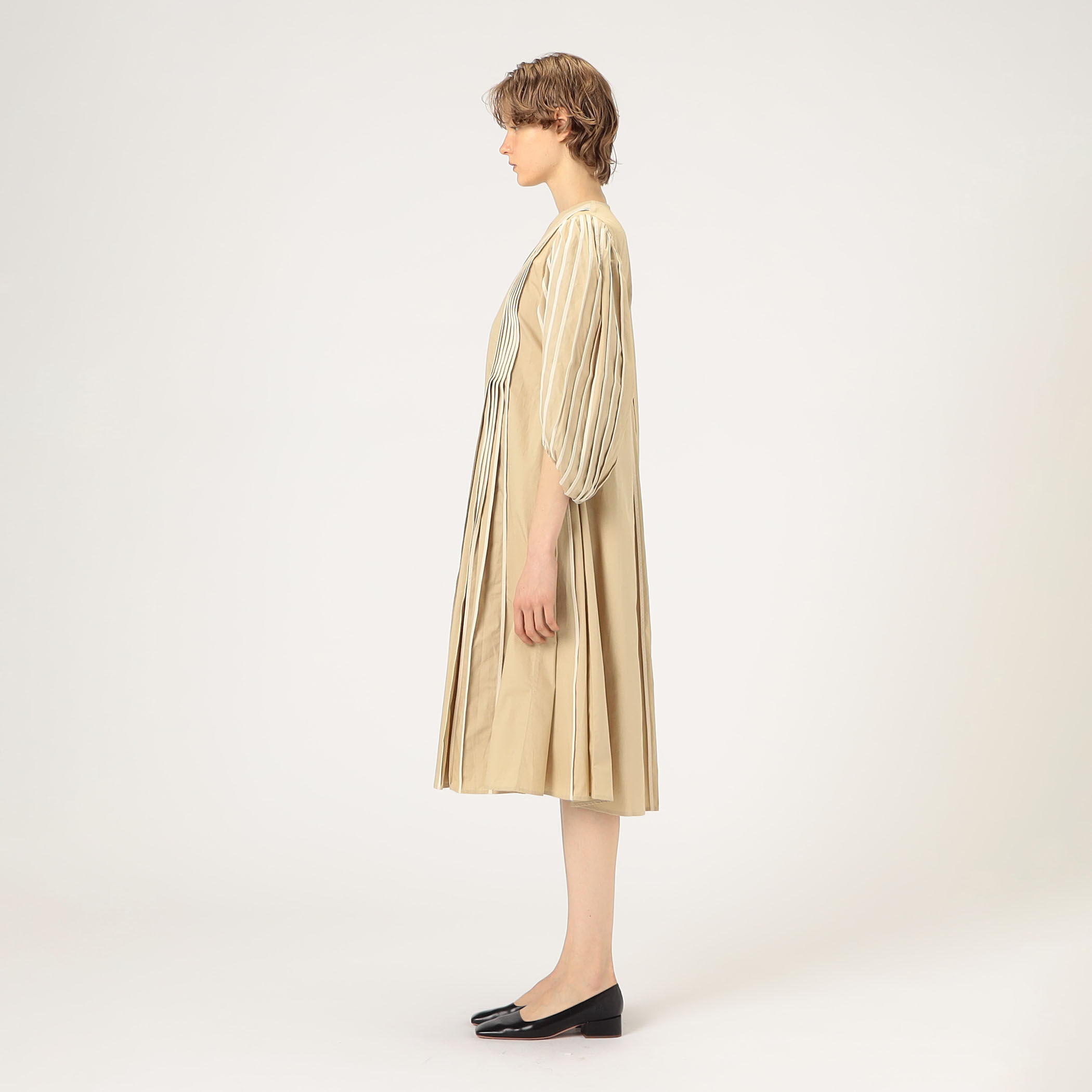 BODICE STUDIO V neck midi Vネックドレス｜トゥモローランド