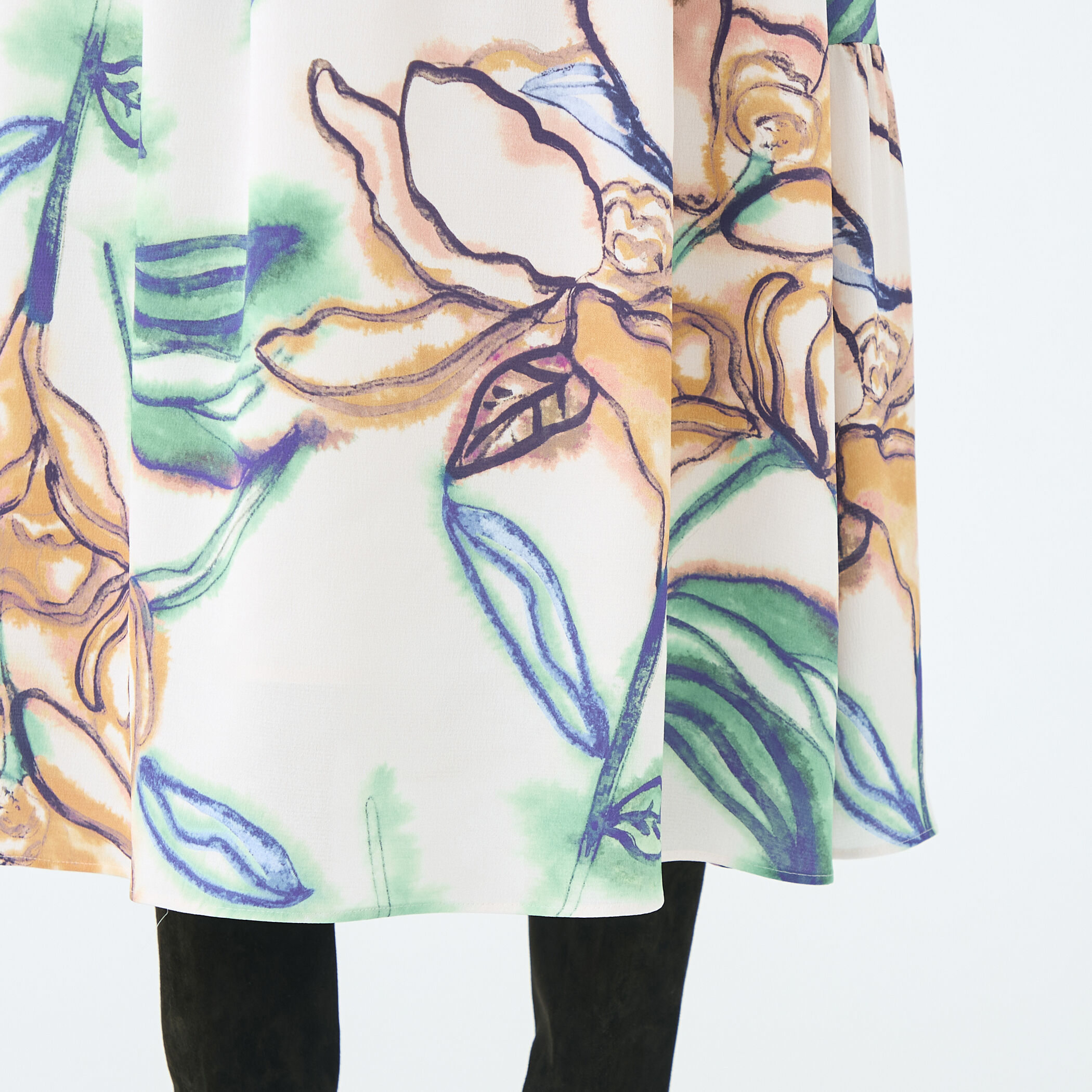 ドゥードルフラワープリント ロングギャザースカート