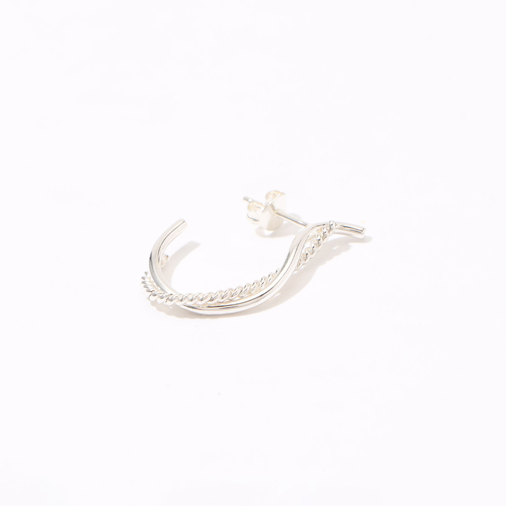 BAR Jewellery CONTRA シルバーピアス｜トゥモローランド 公式サイト
