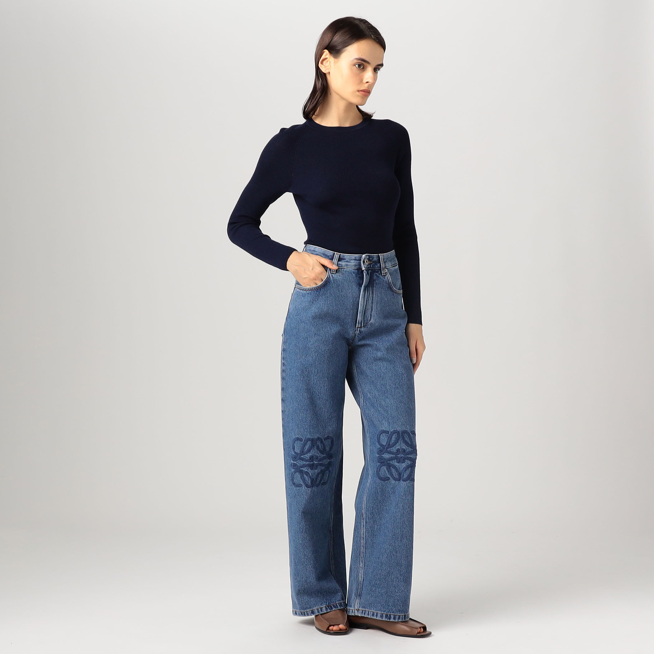 LOEWE ANAGRAM BAGGY JEANS｜トゥモローランド 公式通販