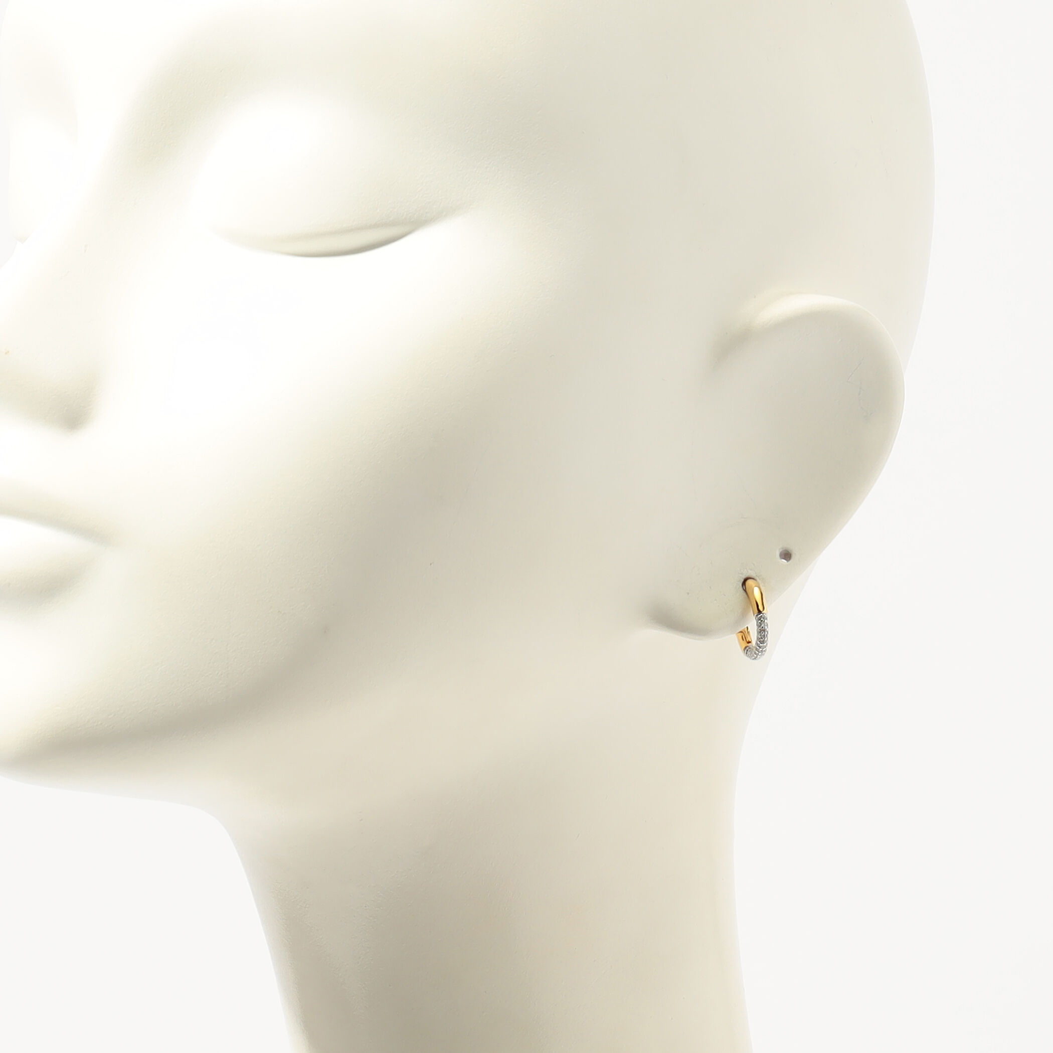 Otiumberg. Small Demi Pave Stap 片耳ピアス｜トゥモローランド 公式