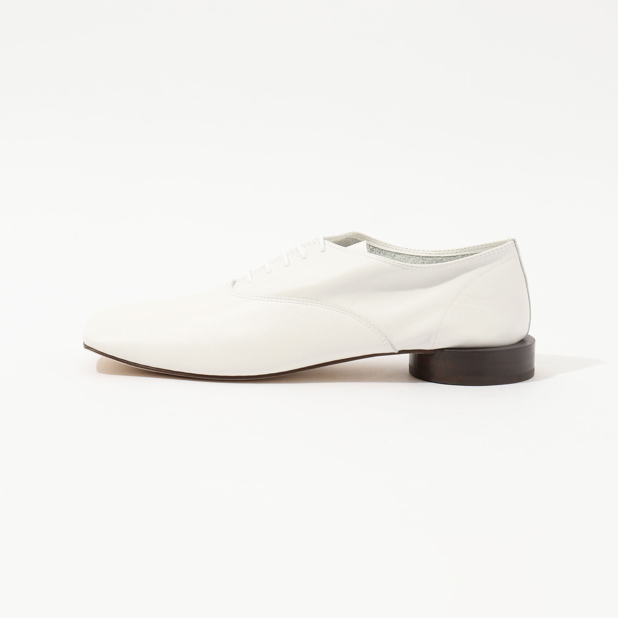 Zizi JACQUEMUS by Repetto｜トゥモローランド 公式通販