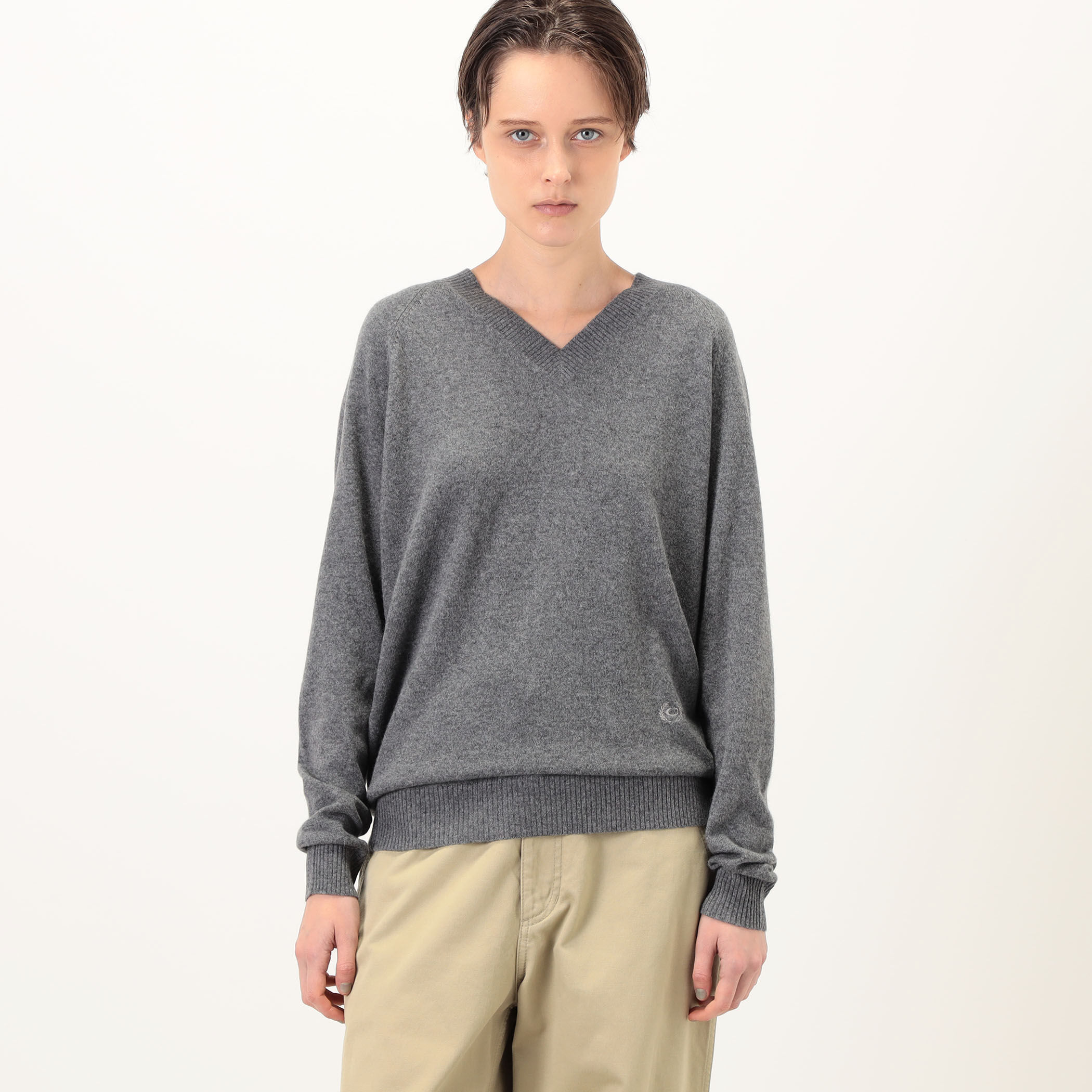 Commission DOUBLE FRONT KNIT バックオープン Vネックニット