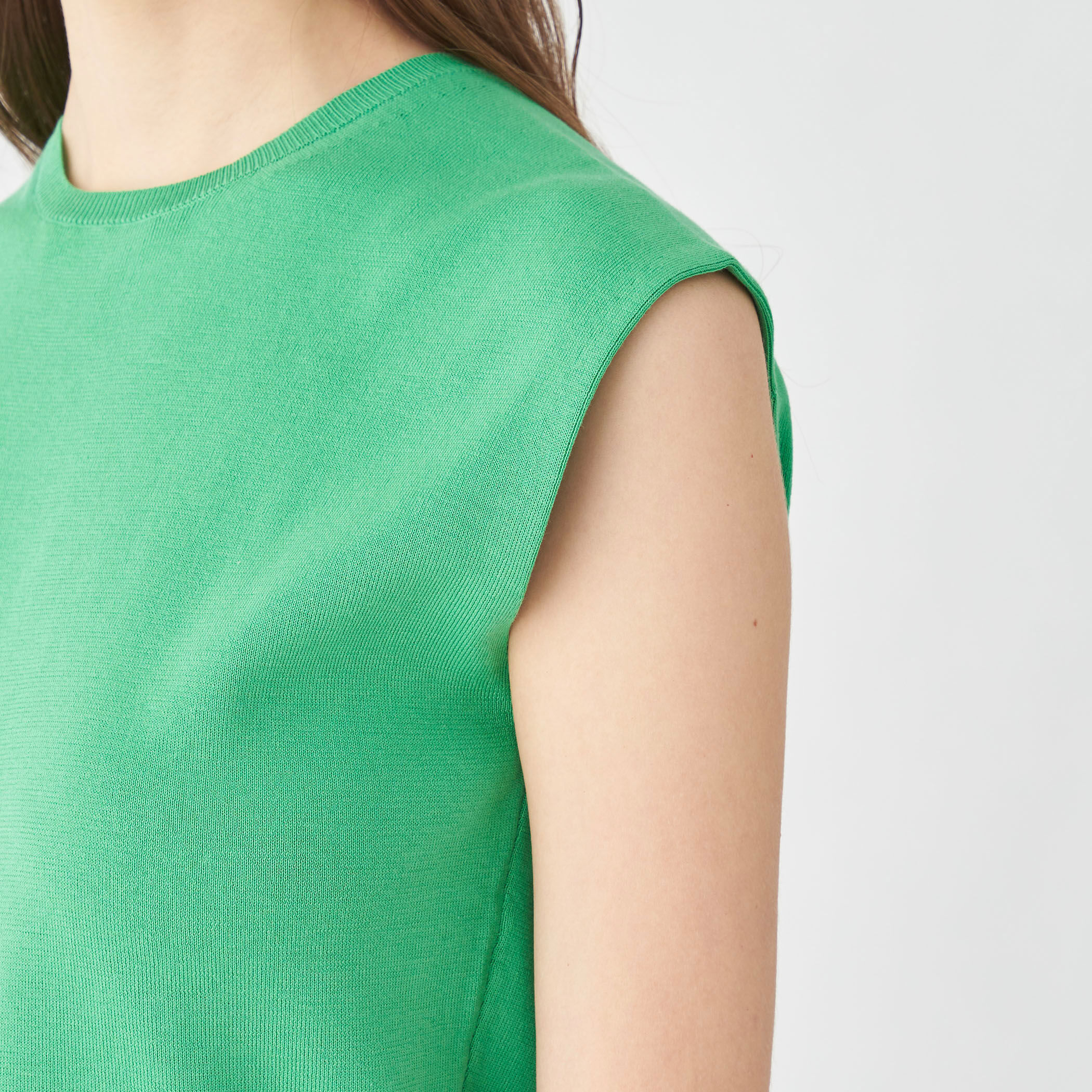 【極美品】ebureエブール　ノースリーブジャケット　ミントグリーン38 ハイゲージコットン ノースリーブプルオーバー｜トゥモローランド 公式通販