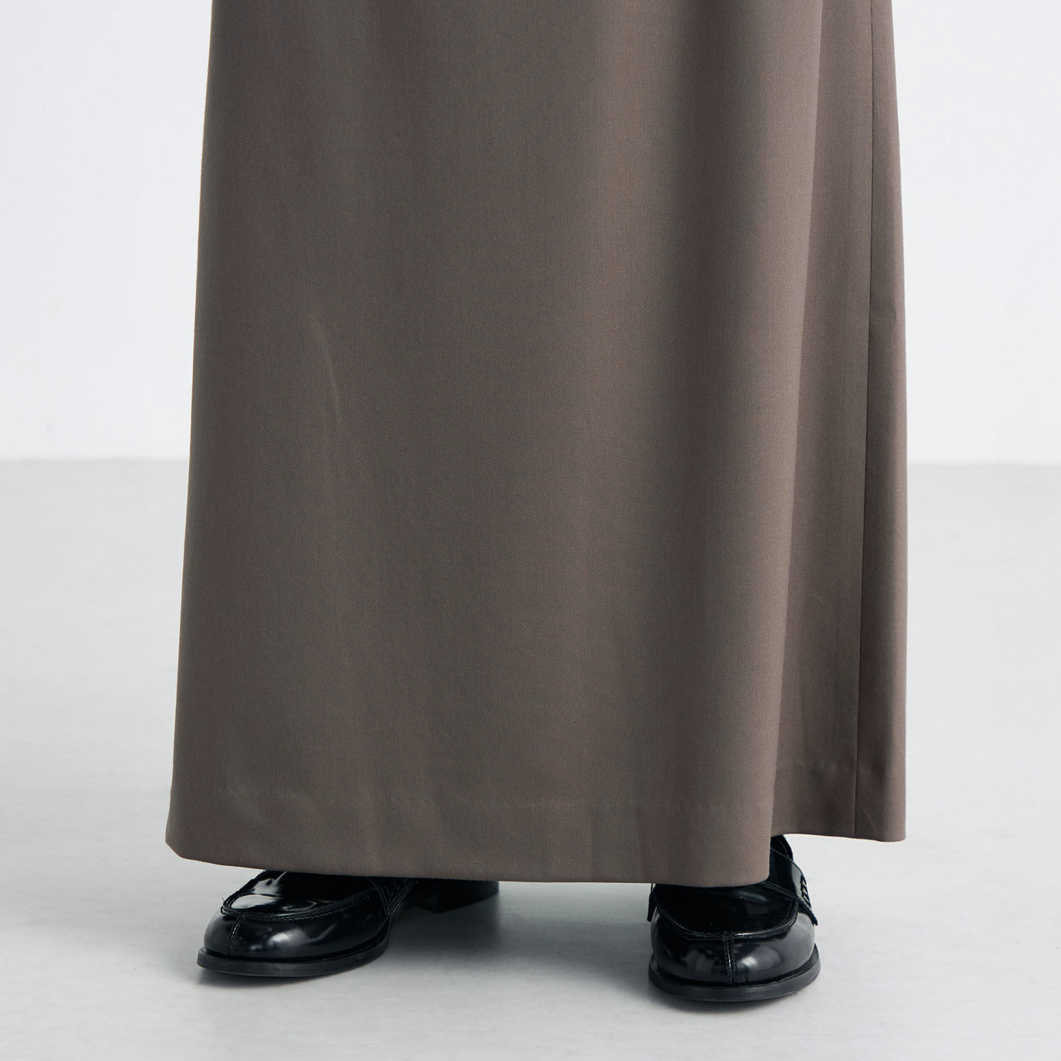 Super160's ウールツイル Iラインスカート｜トゥモローランド 公式通販