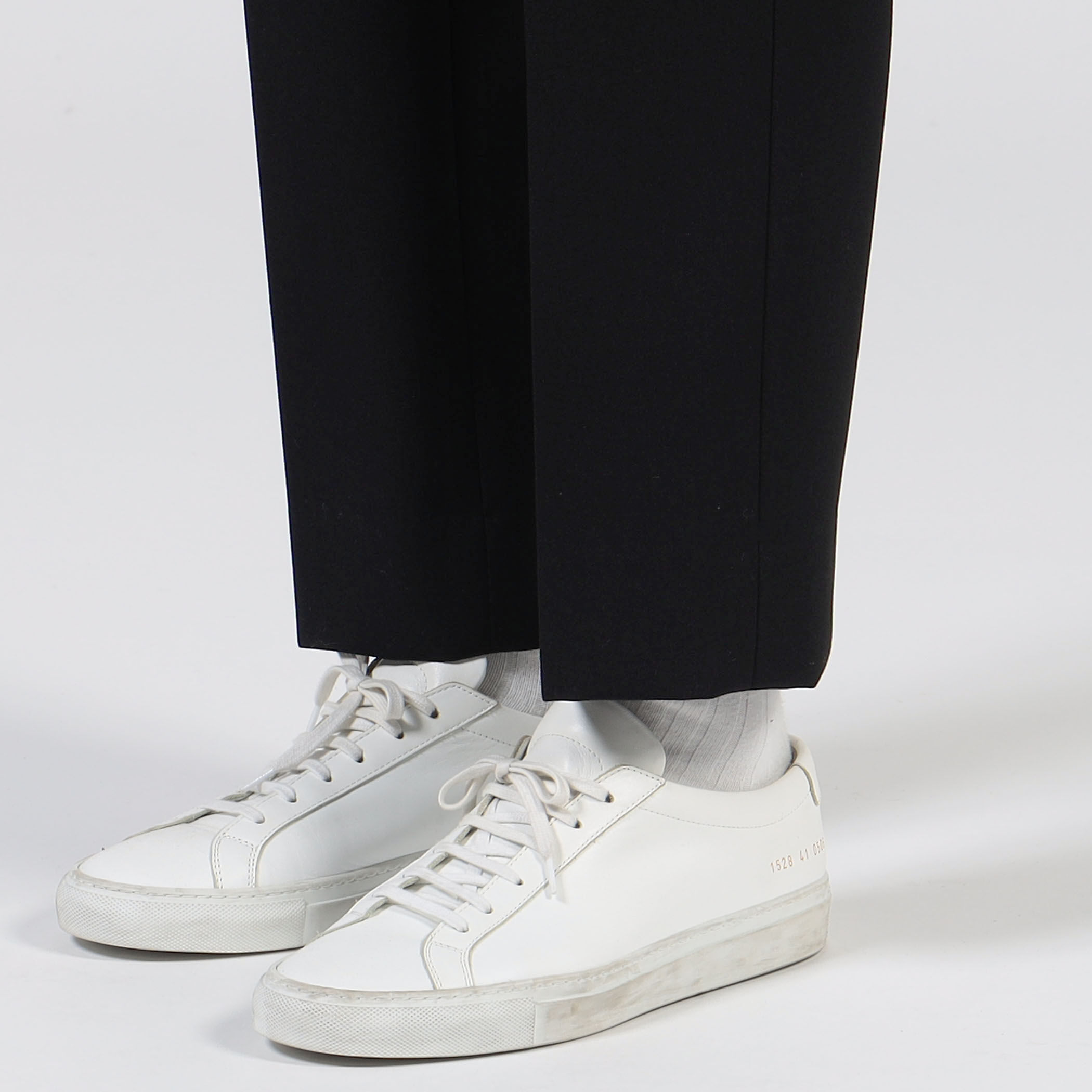 CABaN ウールギャバジン 1タックテーパードパンツ｜トゥモローランド