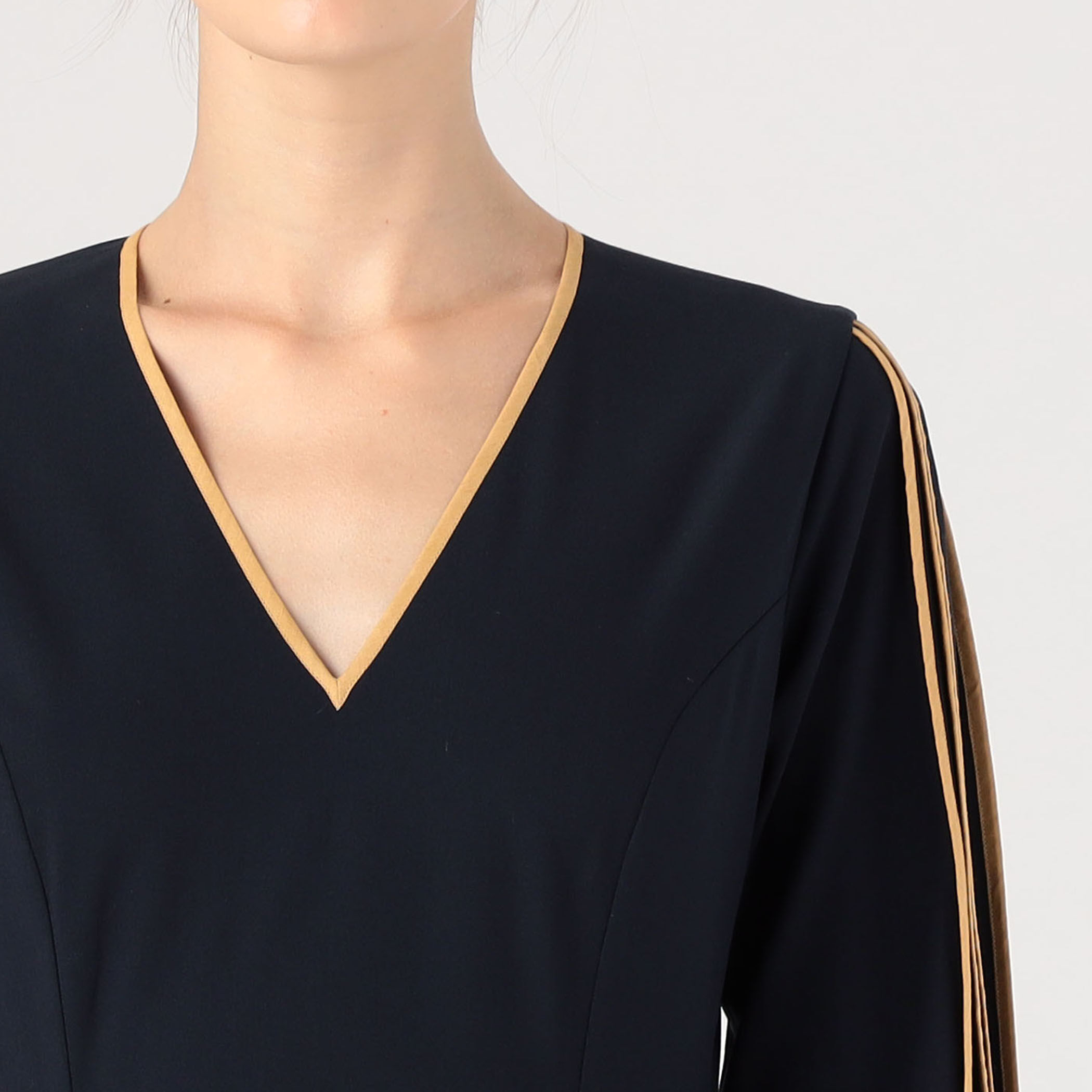 BODICE Vネックドレス｜トゥモローランド 公式通販