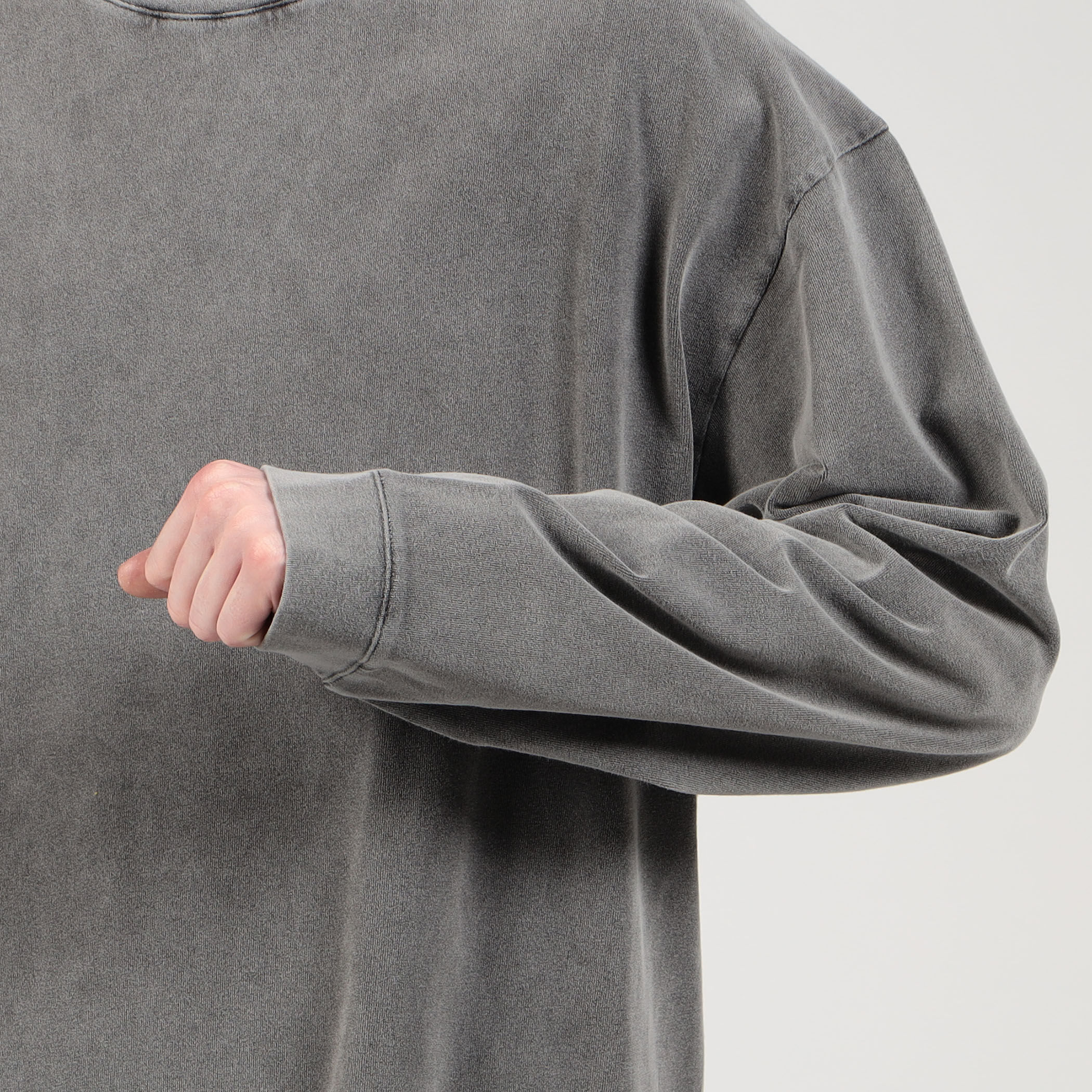 Acne Studios グレー クルーネックセーター Acne Studios クルーネックセーター｜トゥモローランド 公式通販