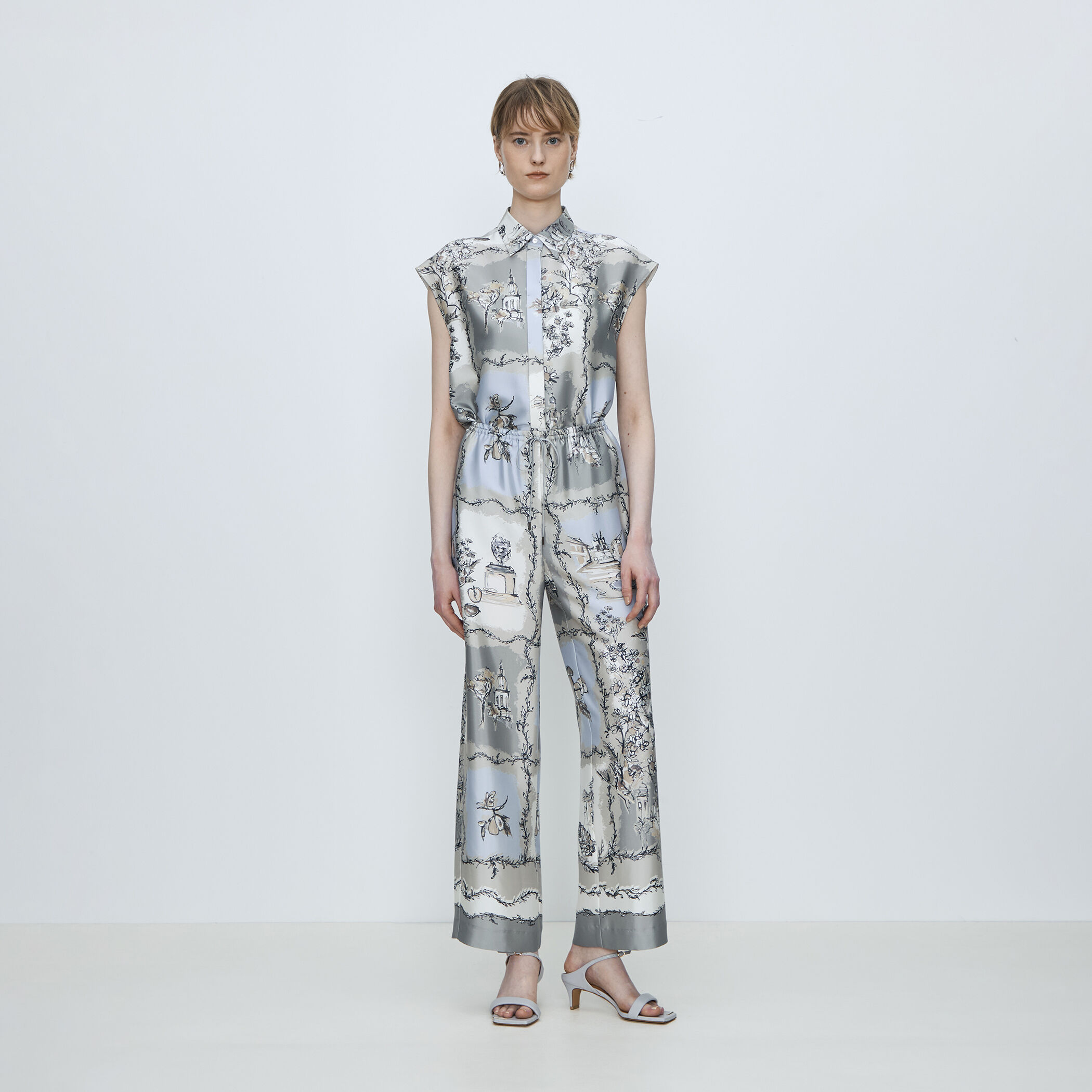 WEB先行予約】ローマプリント フレンチスリーブブラウス