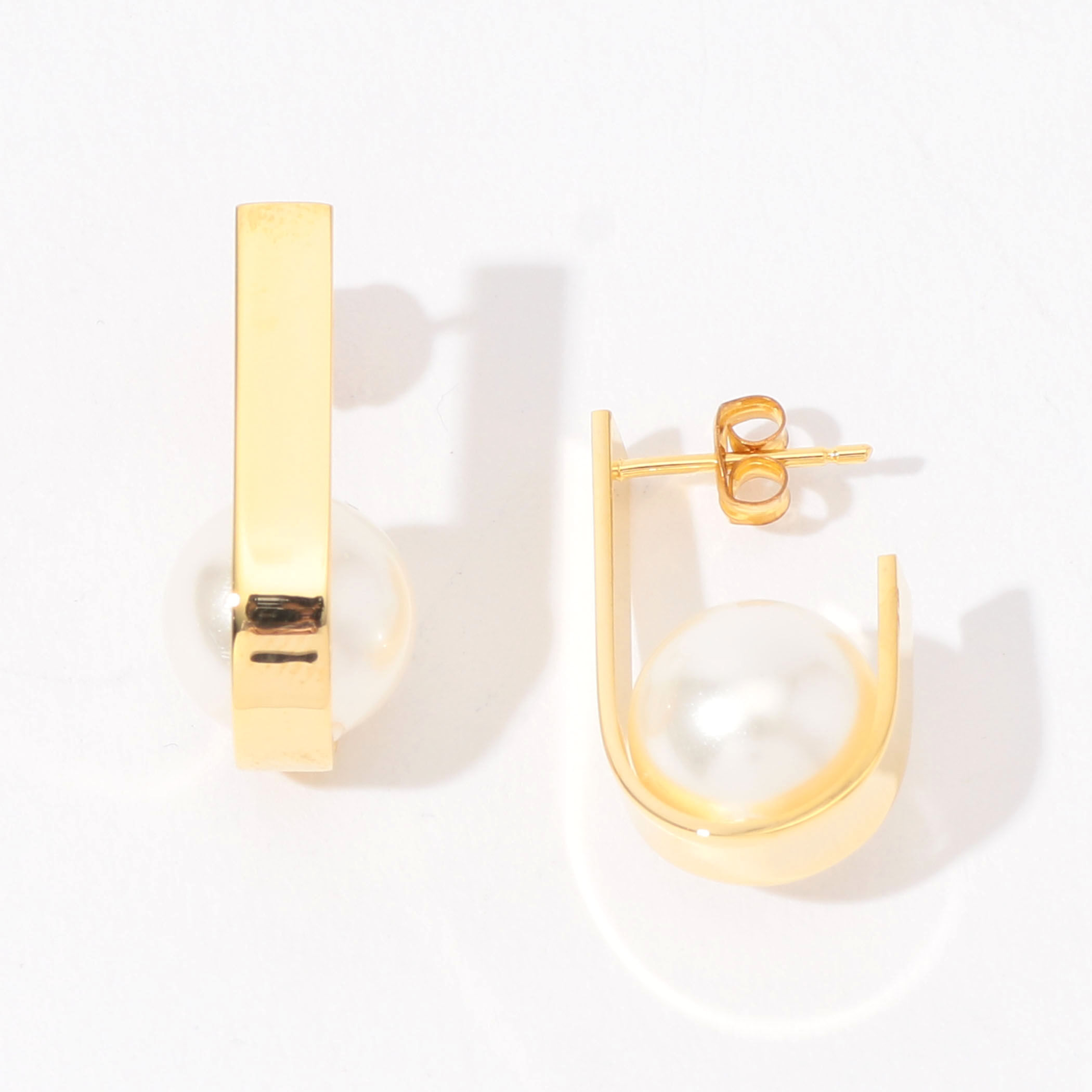 別注】januka×TOMORROWLAND シェルパールピアス