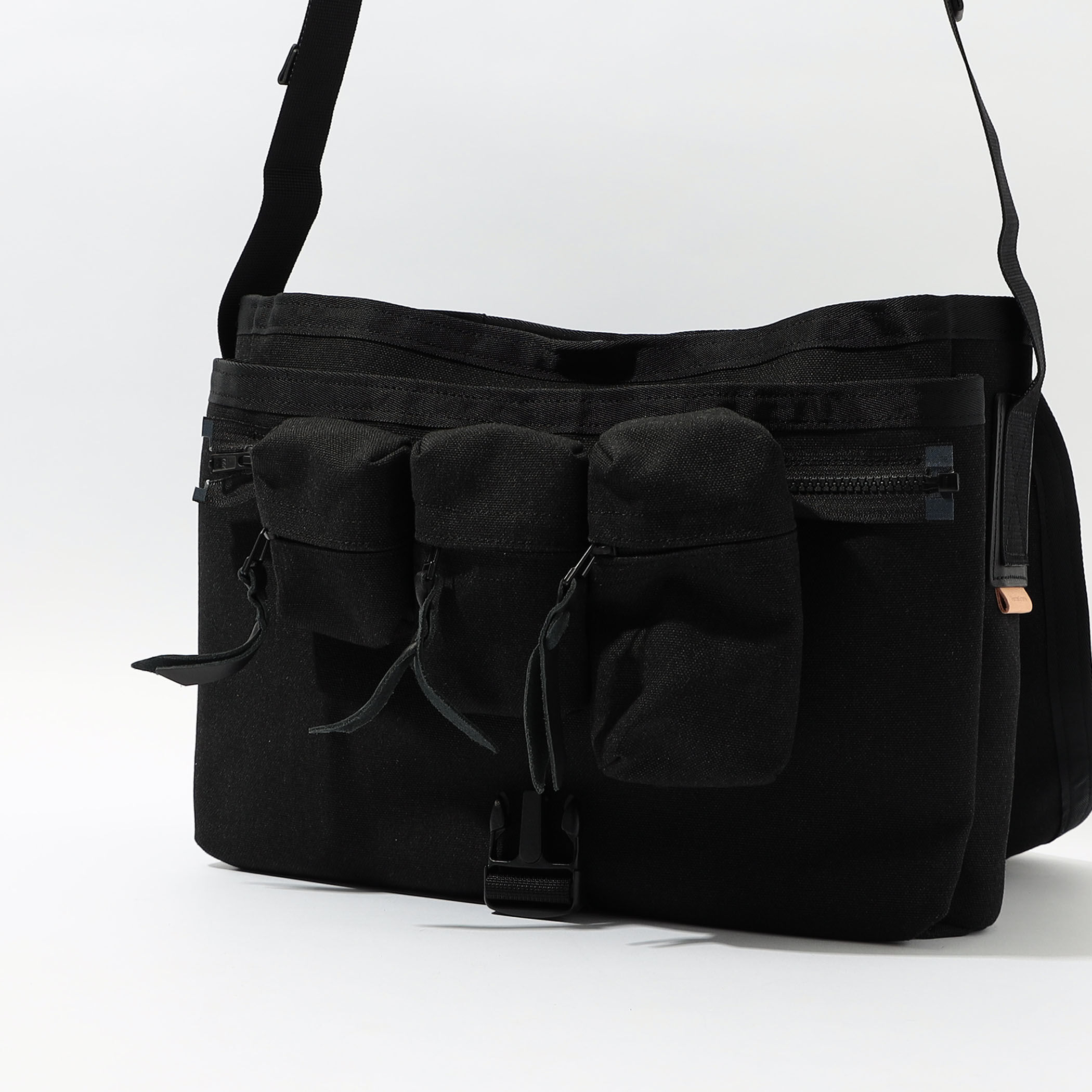 Hender Scheme Messenger Bag small｜トゥモローランド 公式通販