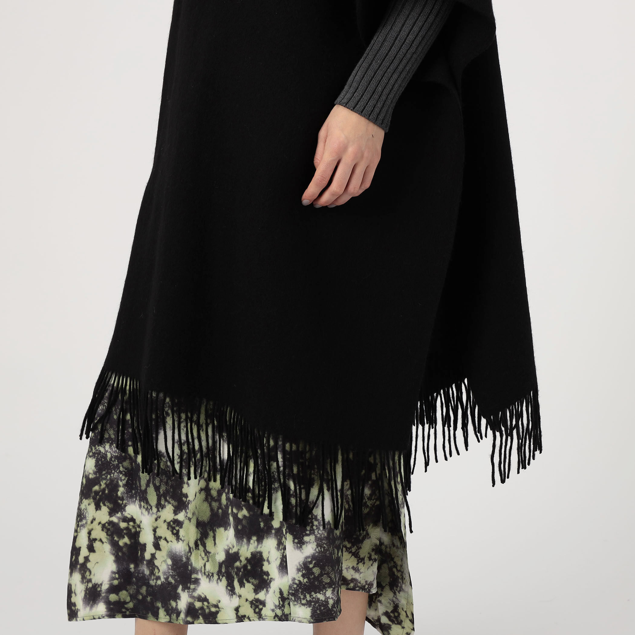 エルテ　ERTE フリンジケープ　266/300 BY MALENE BIRGER TURTLO フリンジケープ｜トゥモローランド 公式通販