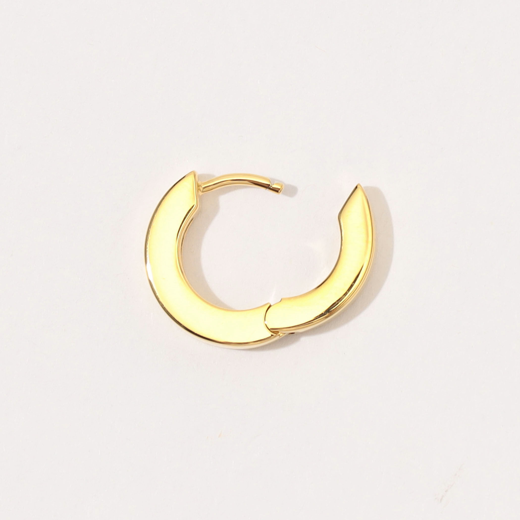 TOM WOOD Beck Hoops Gold フープピアス｜トゥモローランド 公式サイト
