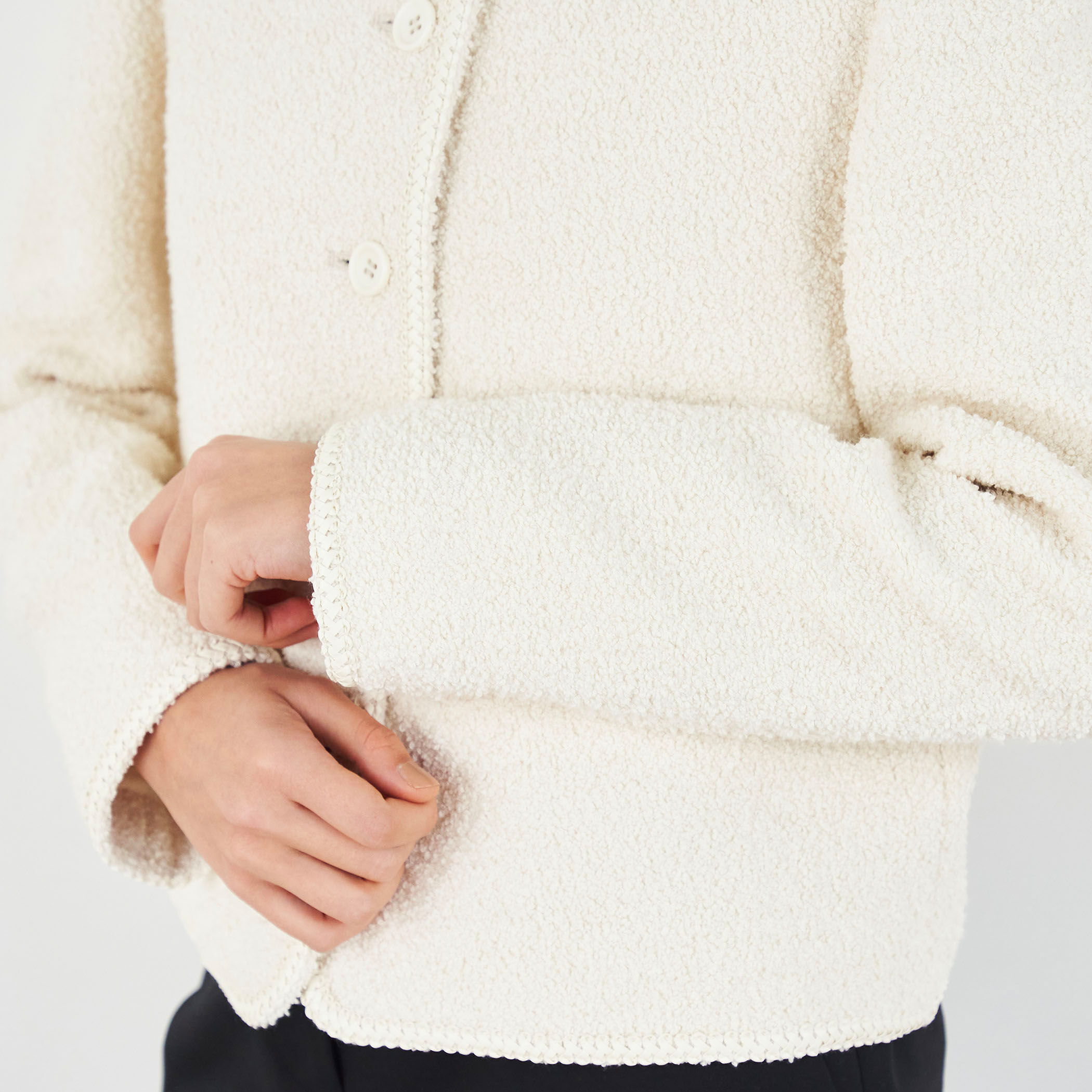 コットンブークレー クルーネックジャケット｜トゥモローランド 公式通販