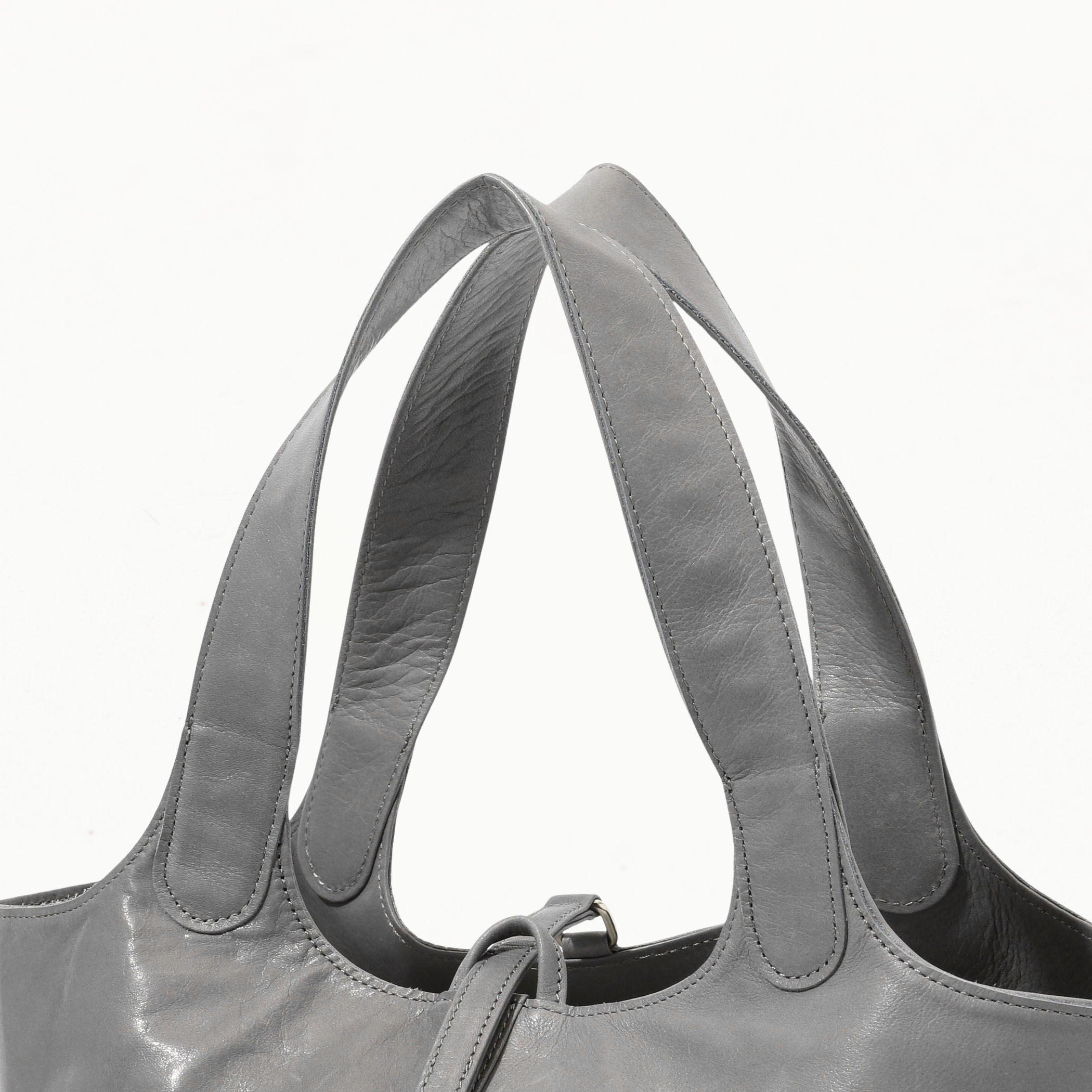 les basiques レザーハンドルバッグ｜トゥモローランド 公式通販