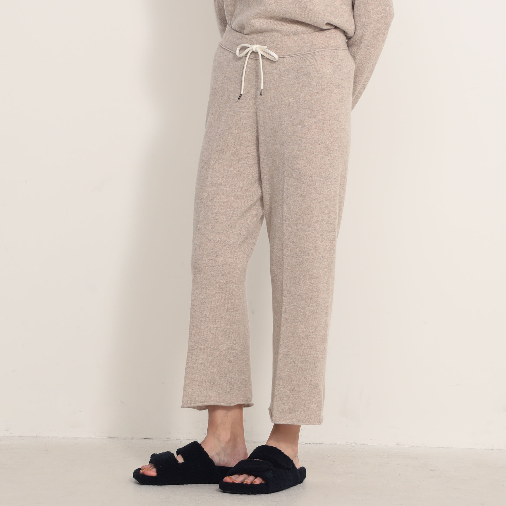 カシミヤ ドローストリングパンツ WRBC1969｜トゥモローランド 公式通販