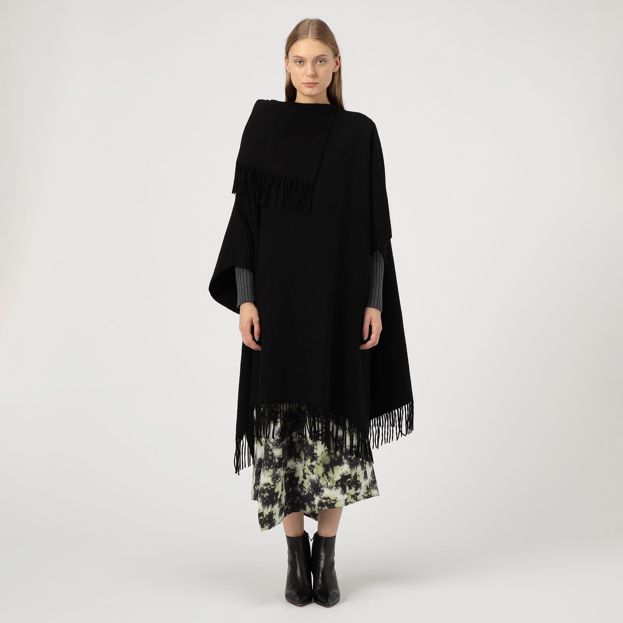 BY MALENE BIRGER TURTLO フリンジケープ｜トゥモローランド 公式通販