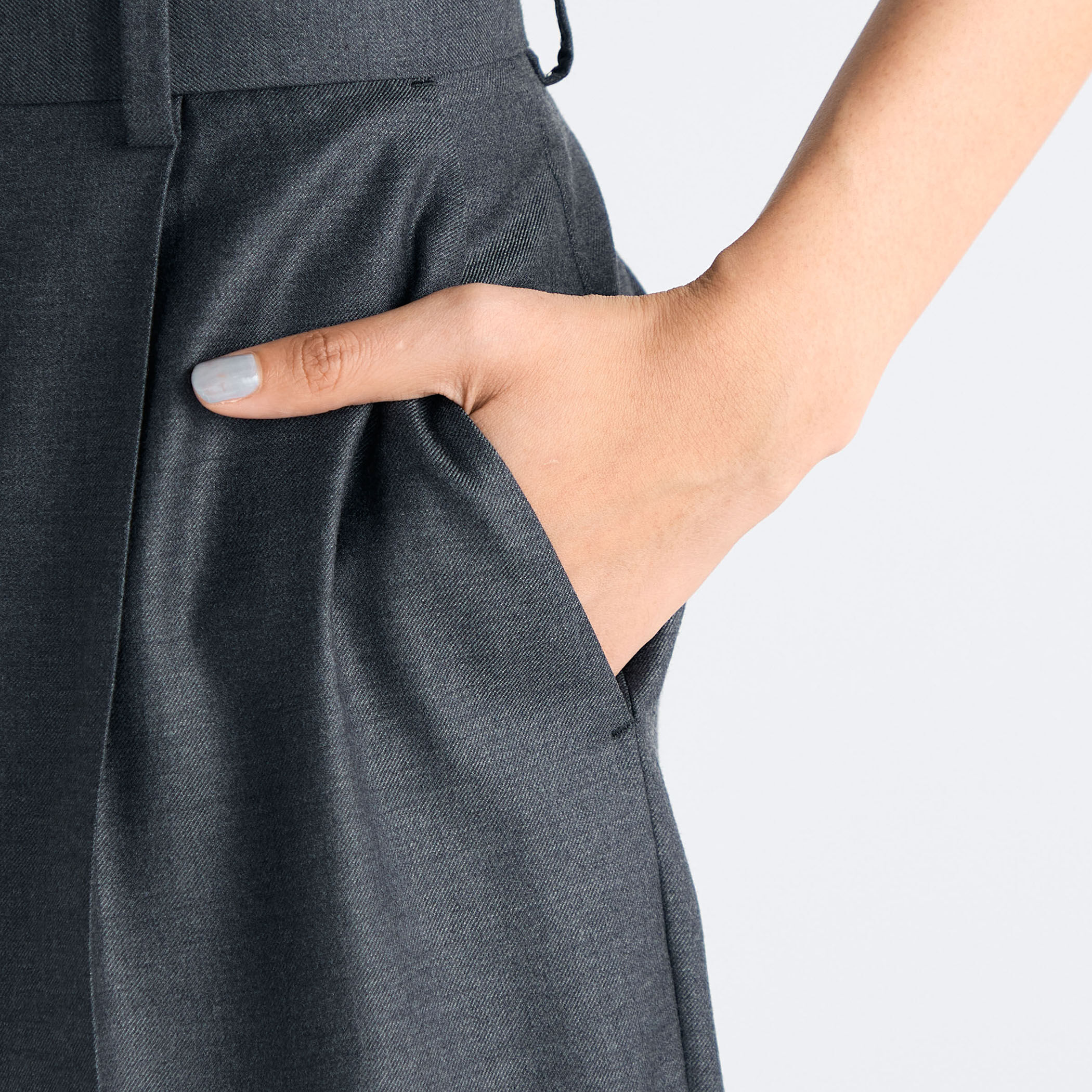 Super130's Loro Piana テーパードスラックス｜トゥモローランド 公式通販