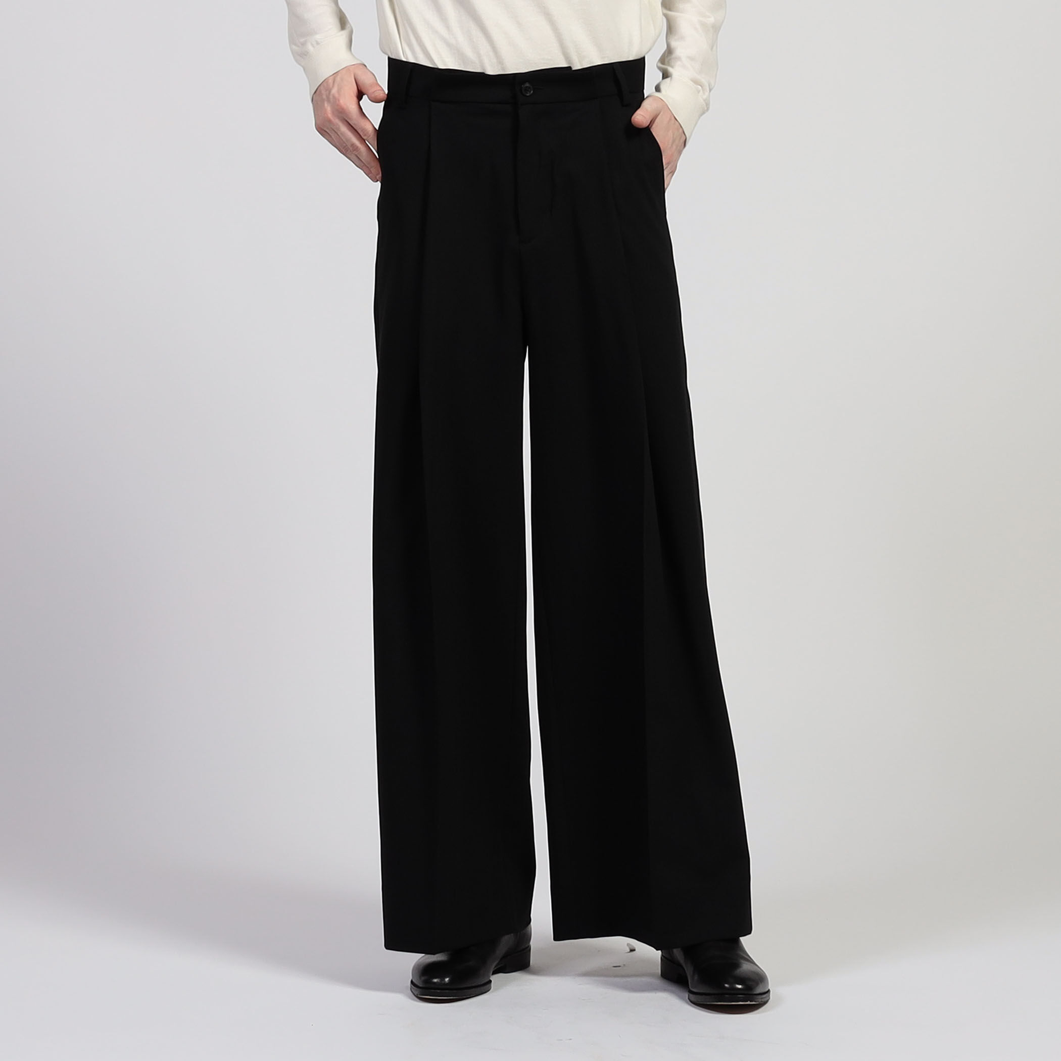 Entire Studios スーツスラックス □entire studios WIDE PLEATED トラウザーパンツ｜トゥモローランド