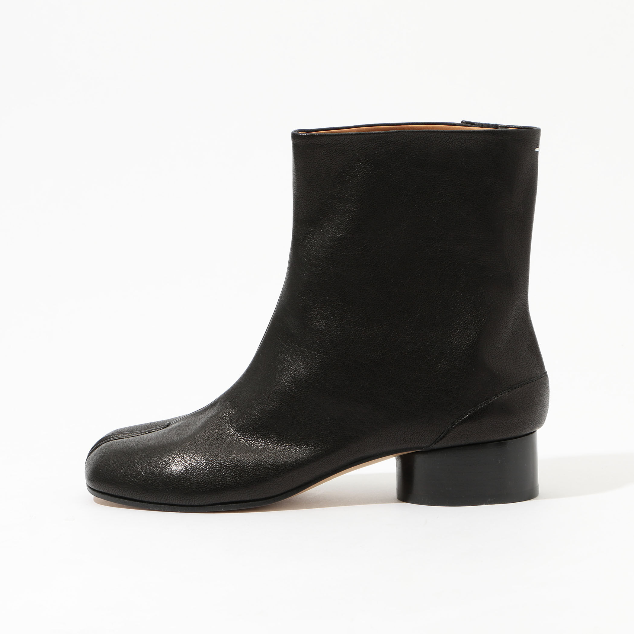 Maison Margiela Vintage Leather Tabi Boots｜トゥモローランド 公式通販