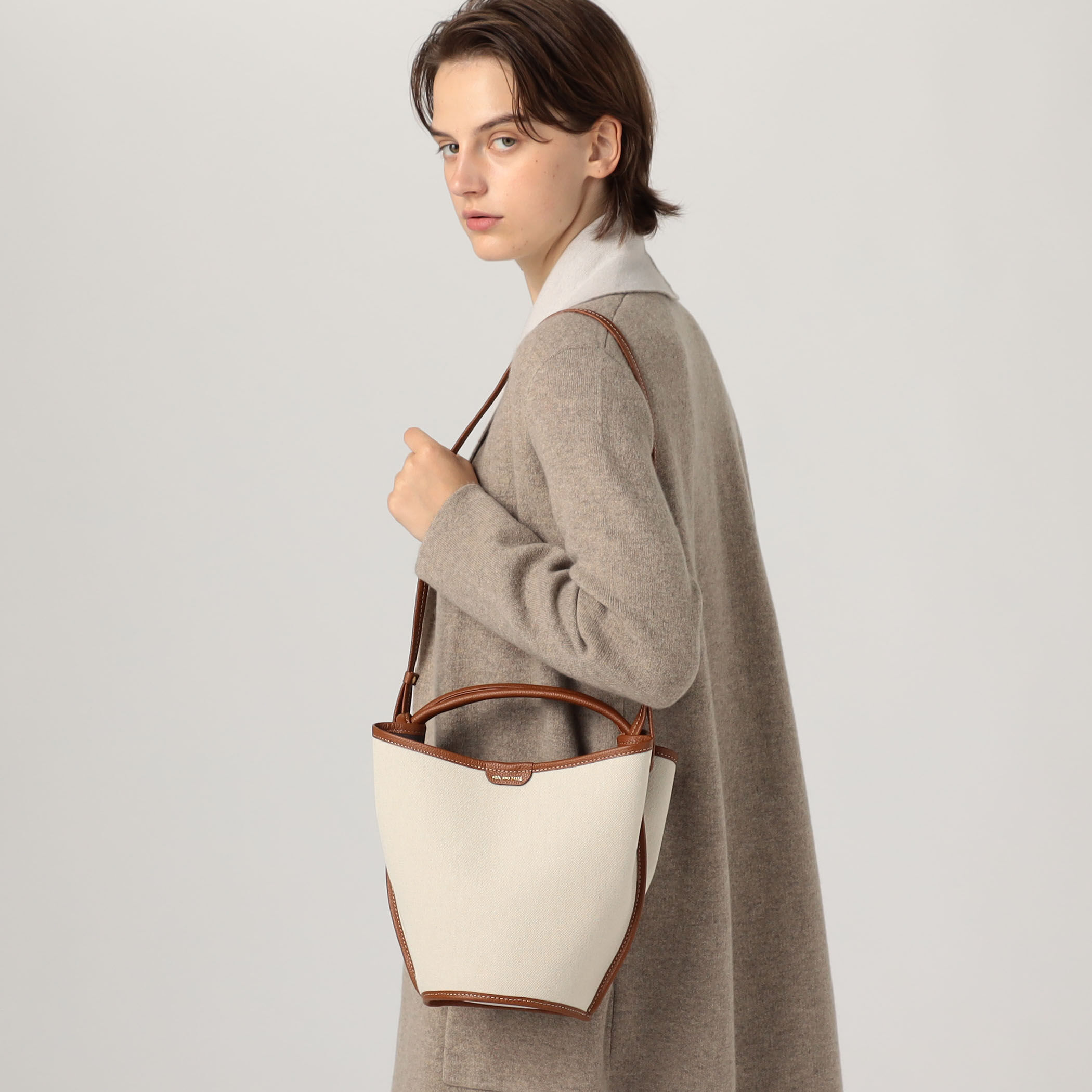 FEEL AND TASTE bar-knot bucket｜トゥモローランド 公式通販