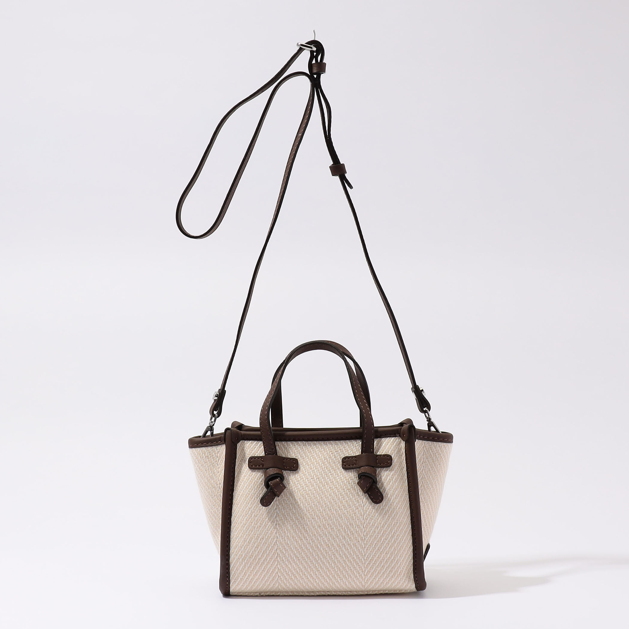 □GIANNI CHIARINI MISS MARCELLA ショルダーバッグ