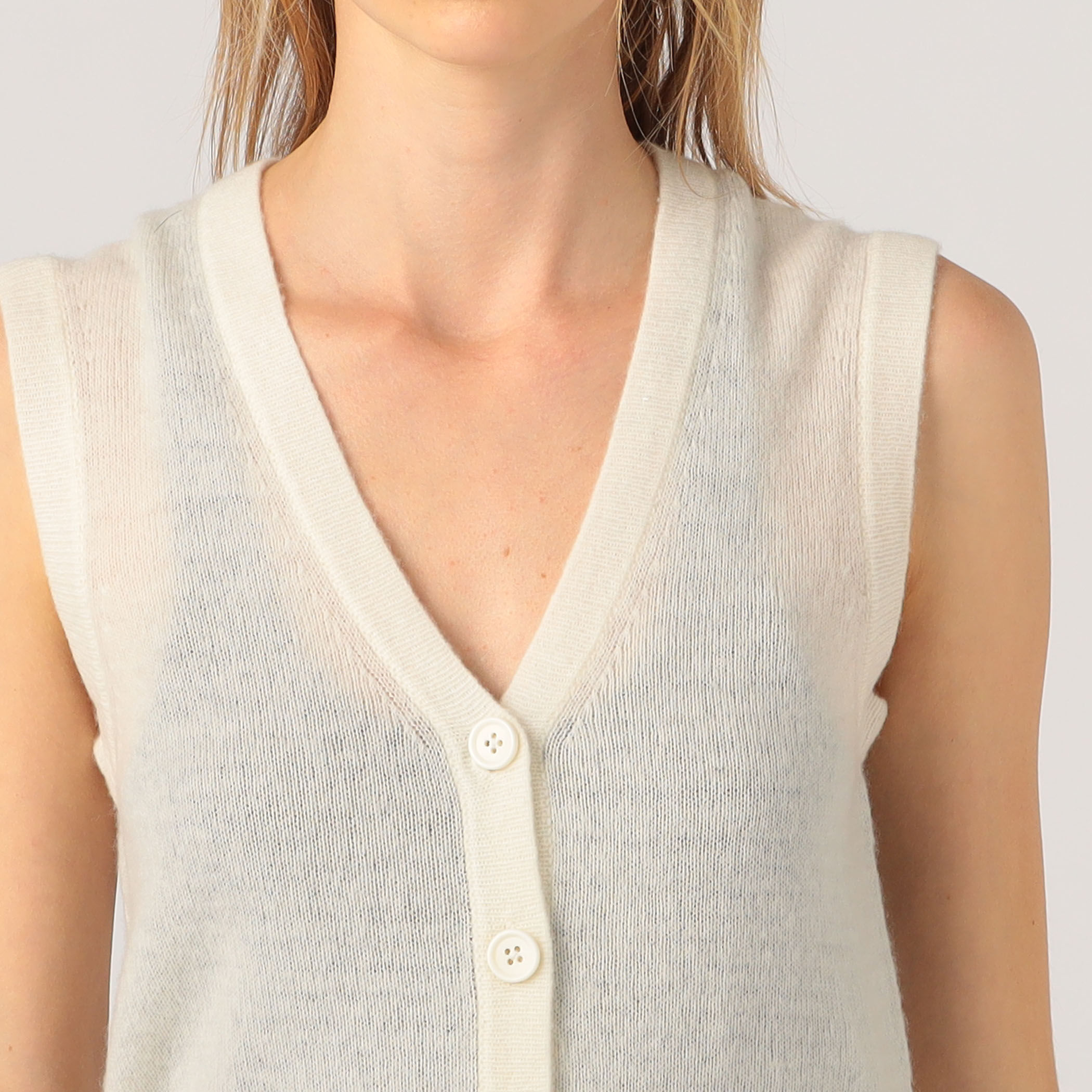 ソフトウェザーウェイトカシミヤ ニットベスト WOKC2702