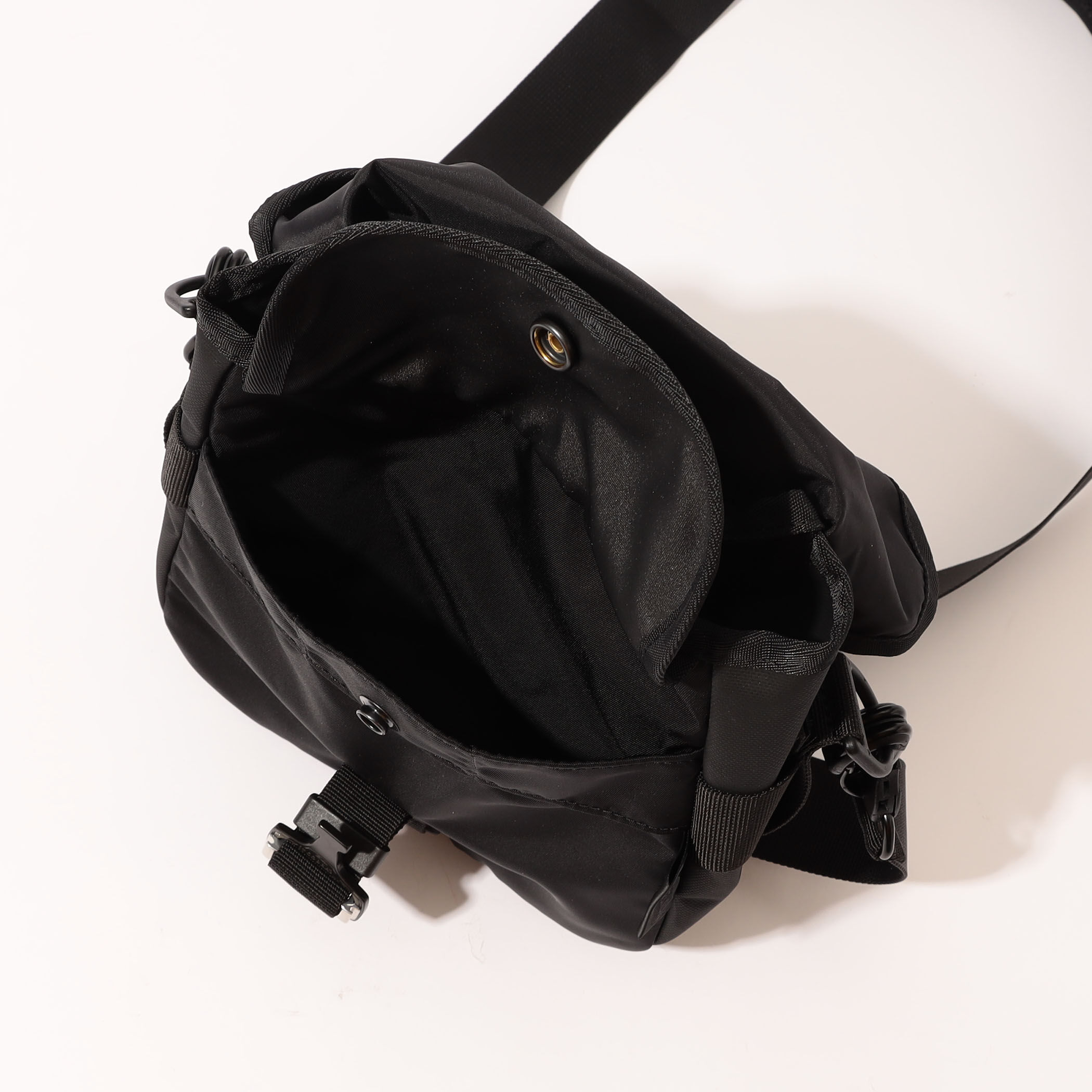 別注】bagjack×Edition HNTR PACK ショルダーバッグ｜トゥモローランド 公式通販