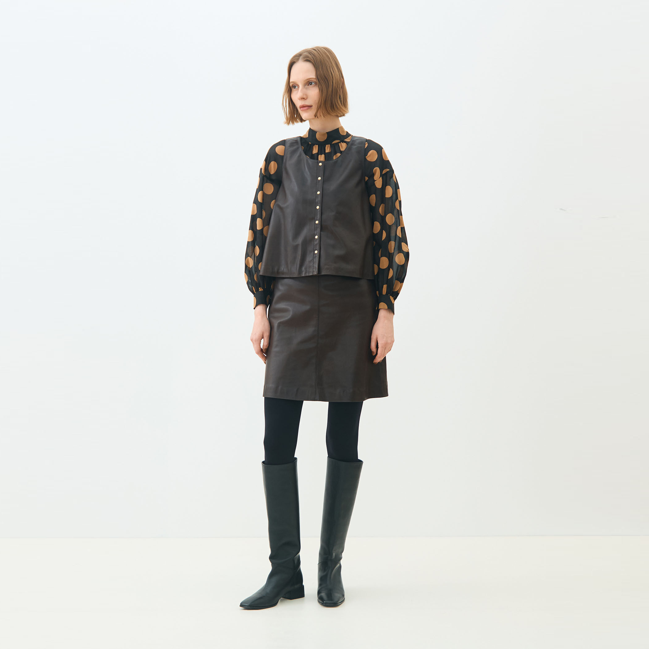 TOMORROWLANDジレ 25ss 今期25トゥモローランドコレクションcollection