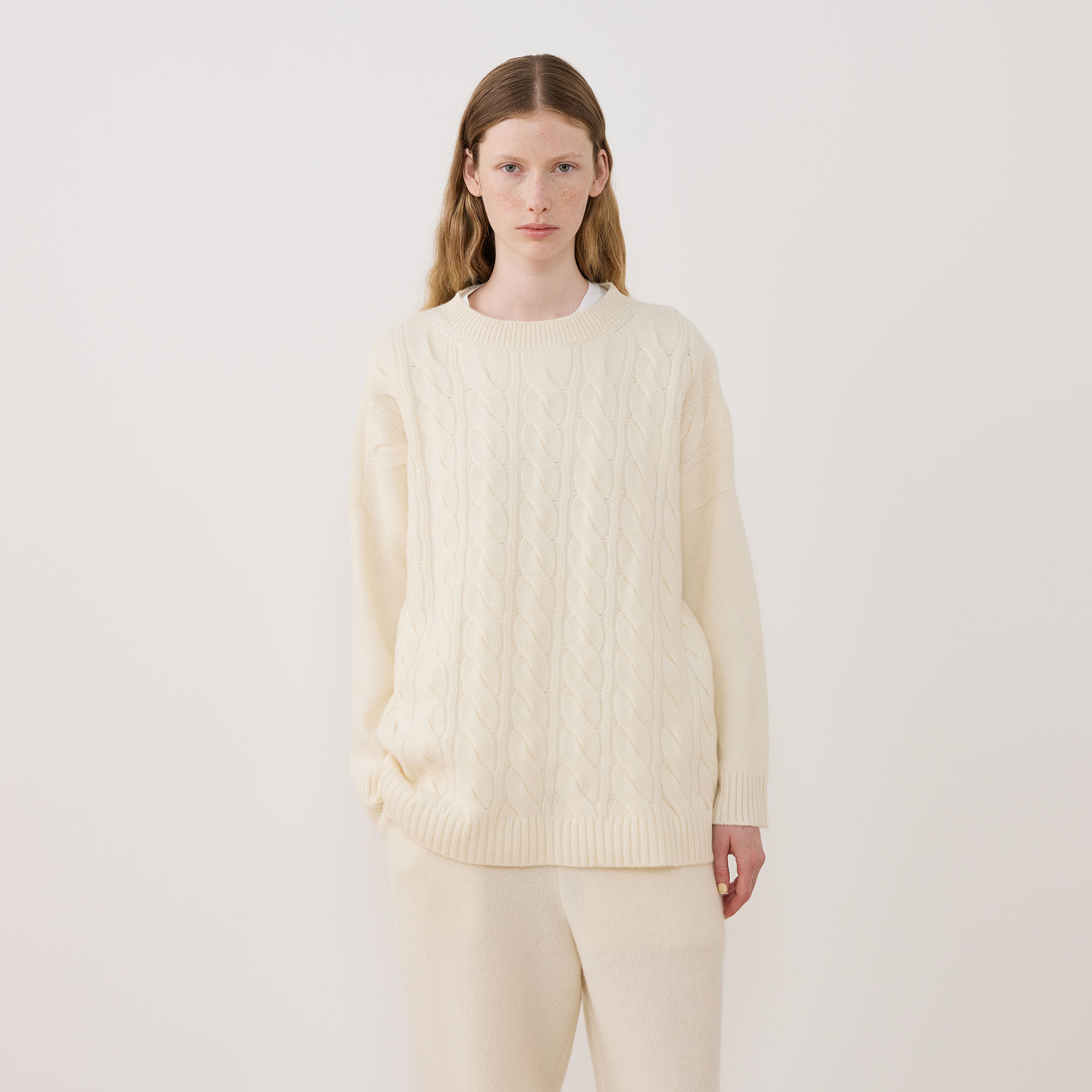 モンゴルカシミヤケーブル クルーネックプルオーバー