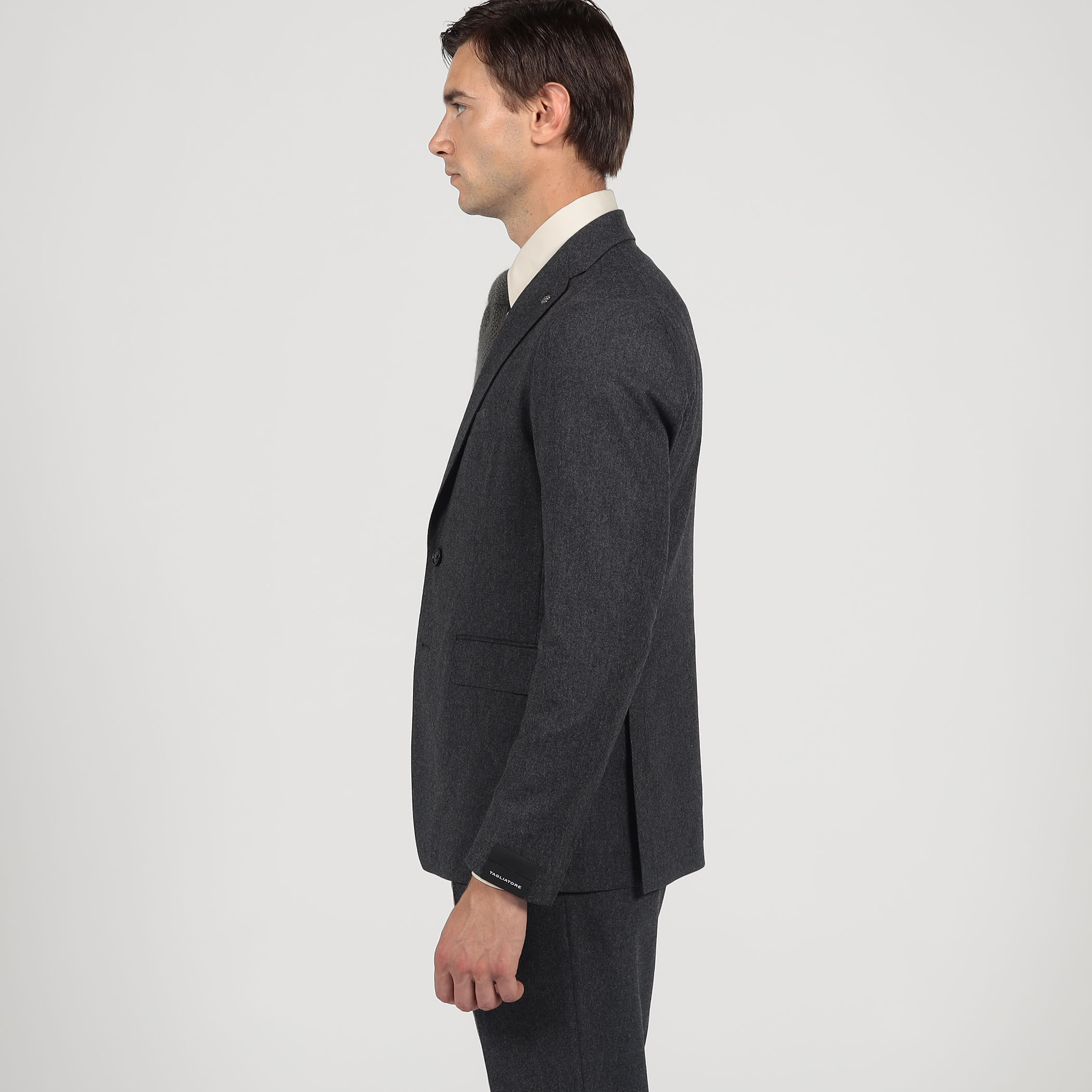 別注】TAGLIATORE ウールサキソニー シングルブレステッド2Bスーツ
