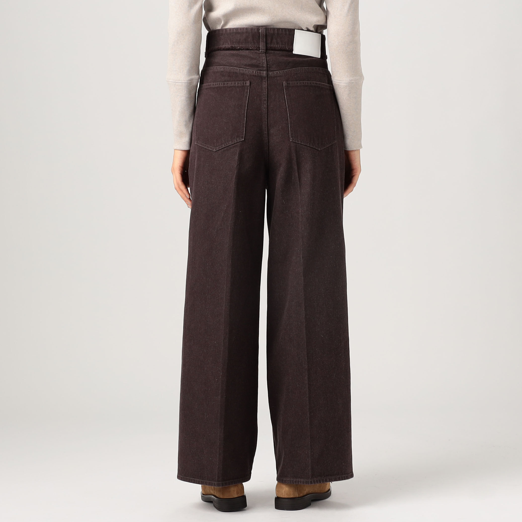 ハードツイストデニム ワイドストレートパンツ｜トゥモローランド 公式通販