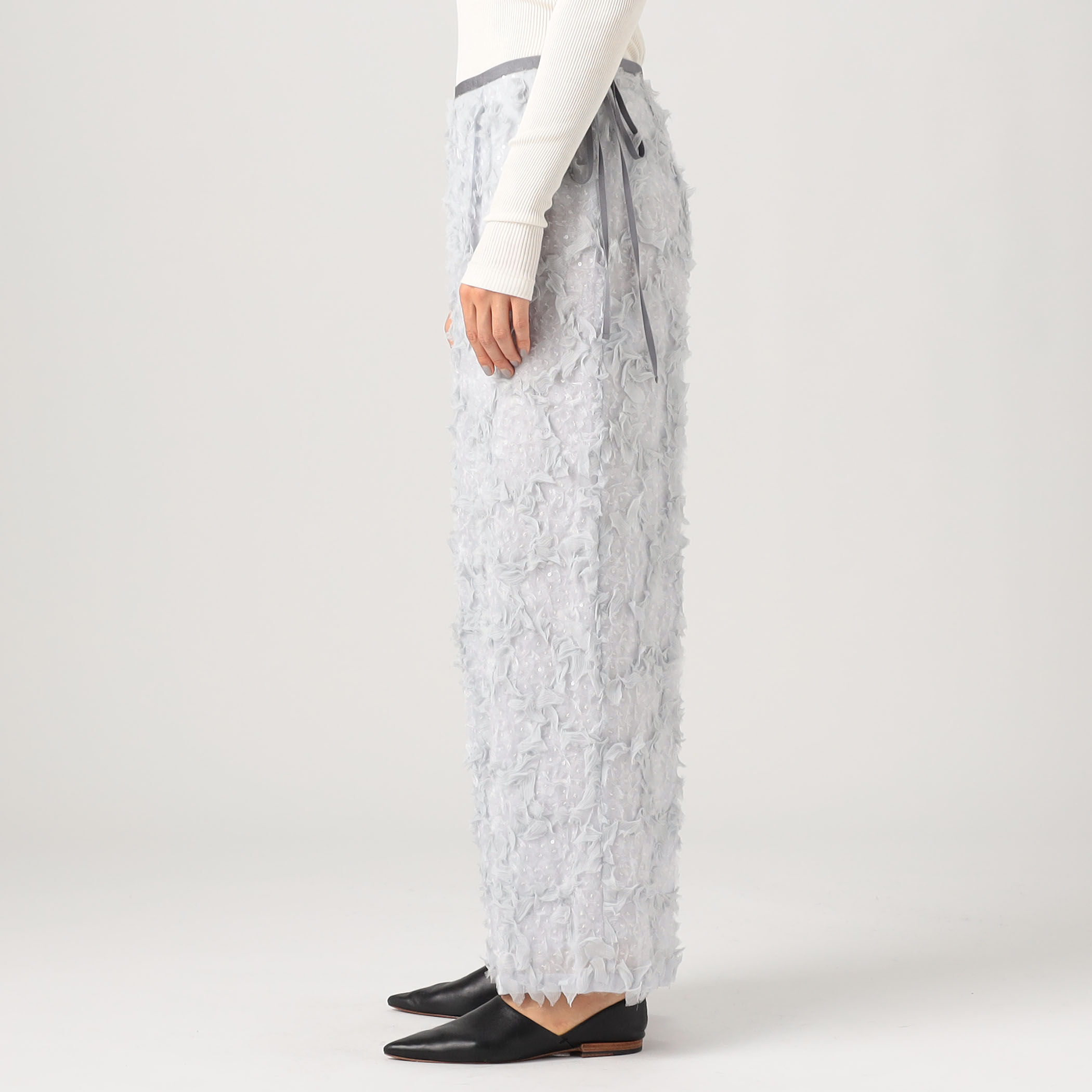 ツナマヨTabrik タブリク カシミアパンツ ブルームエンブロイダリー リラックスパンツ｜トゥモローランド 公式通販