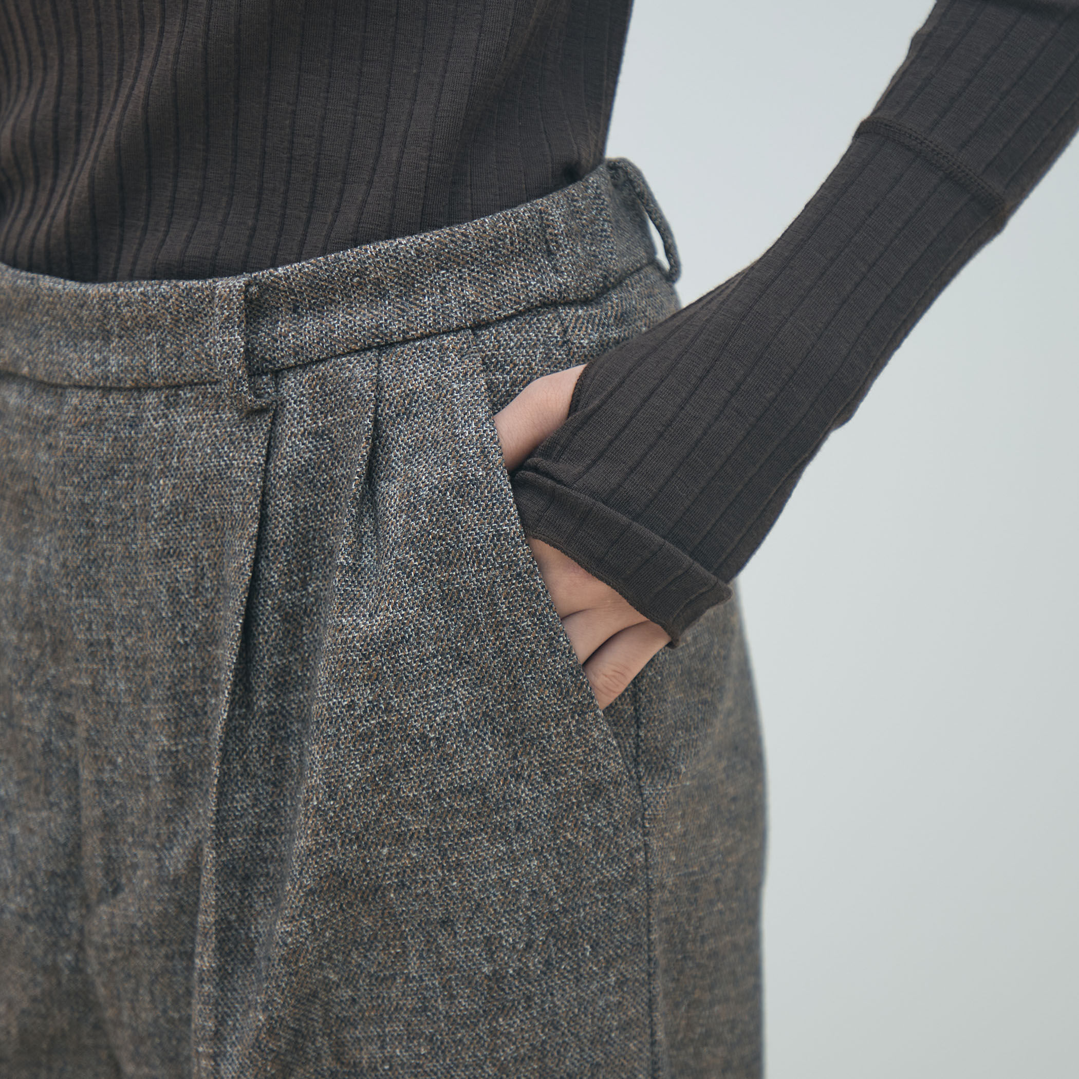 ネップツイード タックテーパードパンツ｜トゥモローランド 公式通販