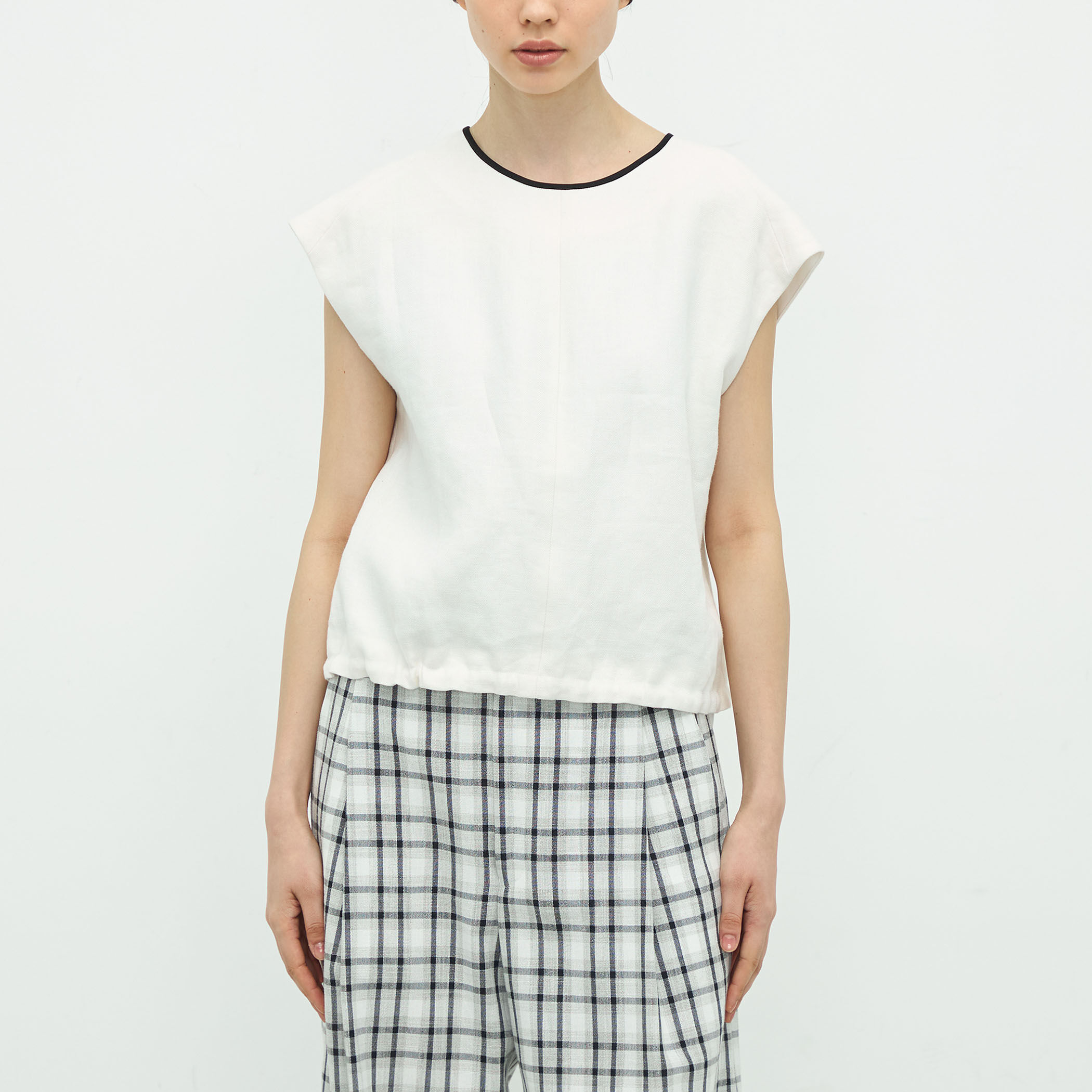 リネンヘリンボーン キャップスリーブトップ｜トゥモローランド 公式通販