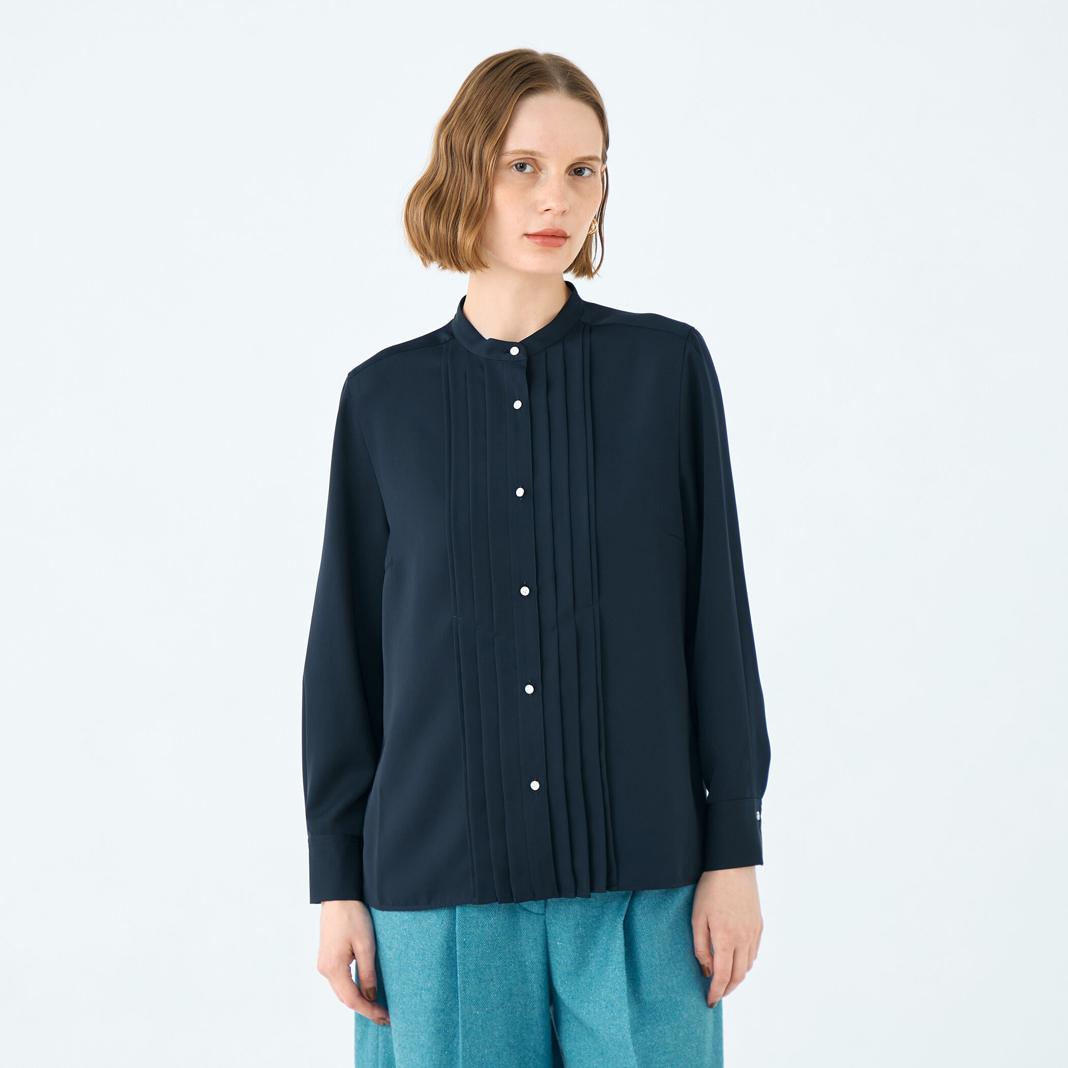 スムースサテン ピンタックブラウス｜トゥモローランド 公式通販