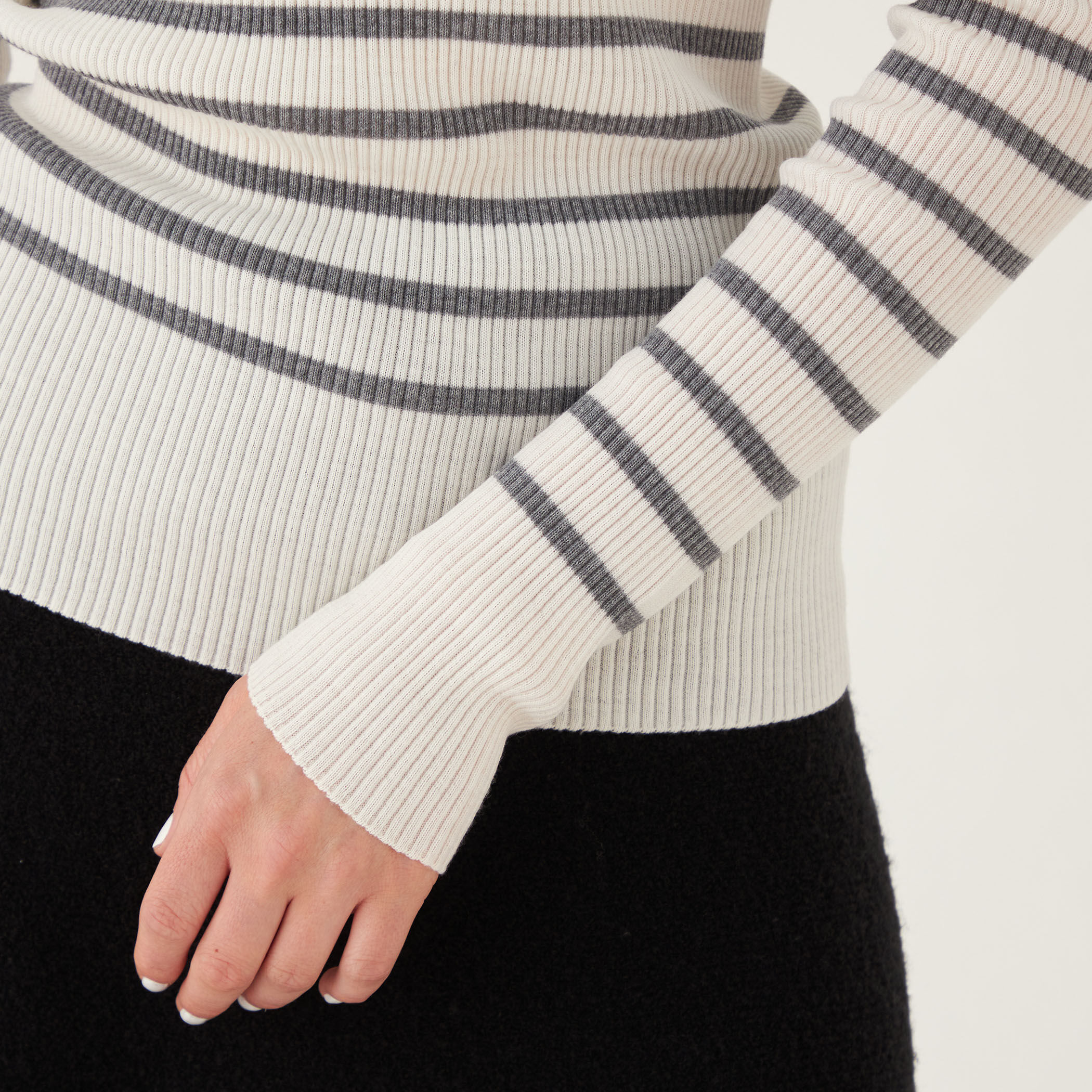 □プルミエールウールリブ クルーネックプルオーバー